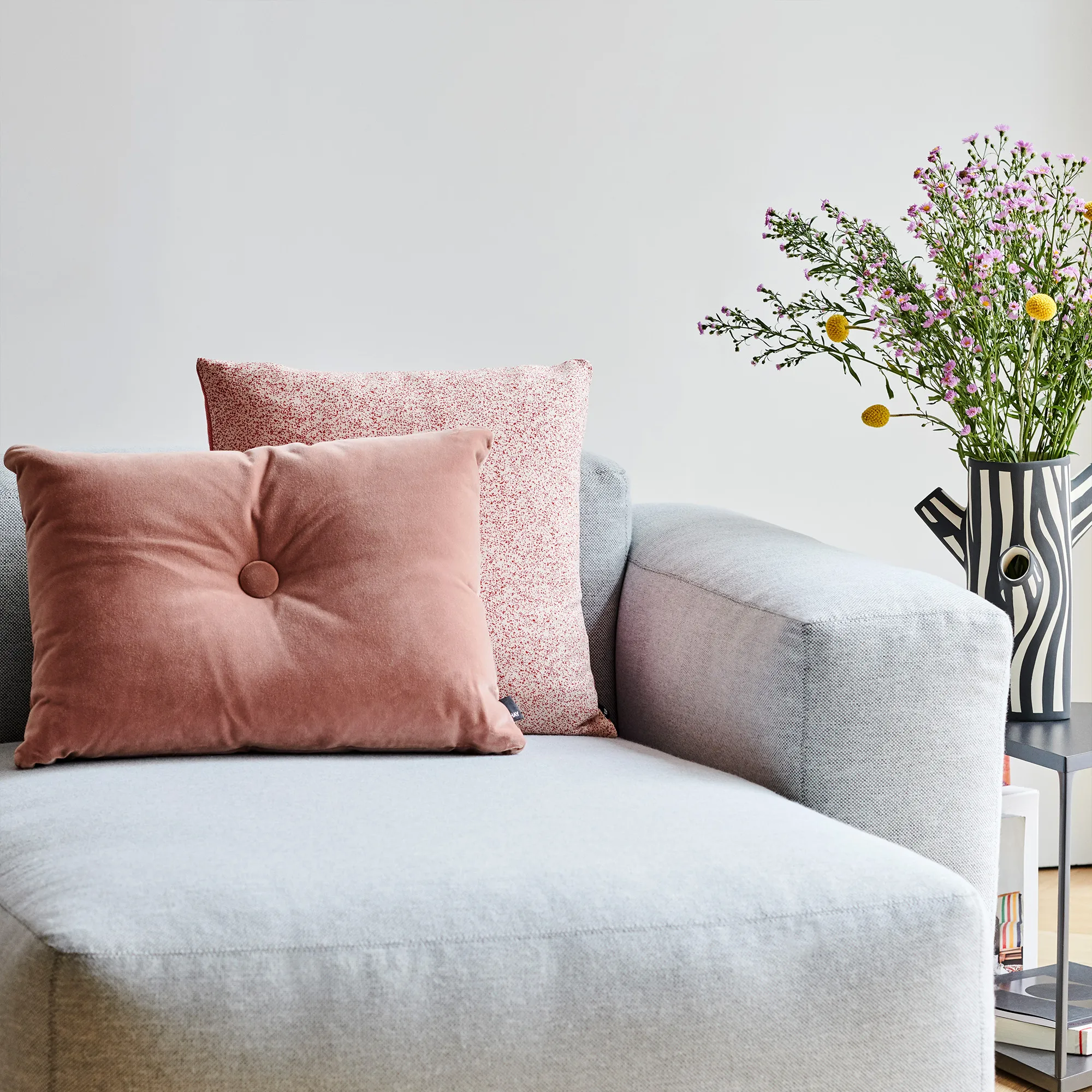 Dot Cushion Steelcut Trio 1 Dot
