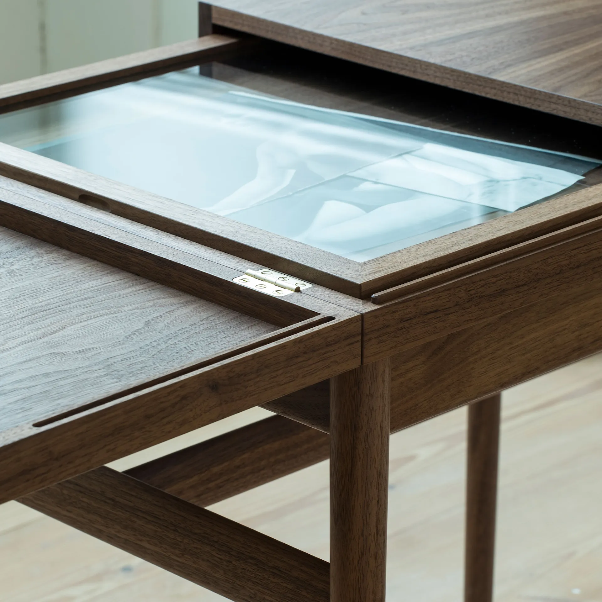 Art Collector's Table - House of Finn Juhl - Finn Juhl - NO GA