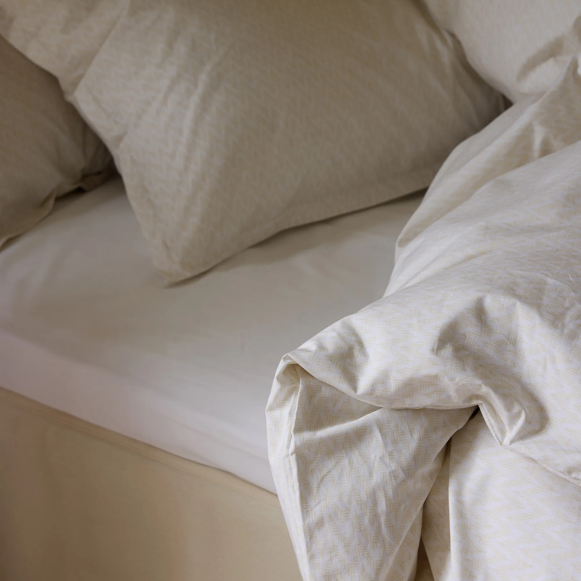 Brezza Pale Yellow Duvet Cover - 5