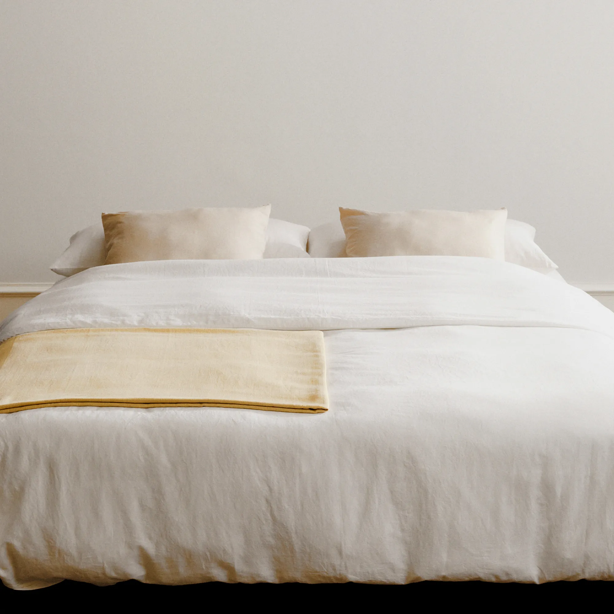 Linen Blend Crisp White Bedding Set - 2