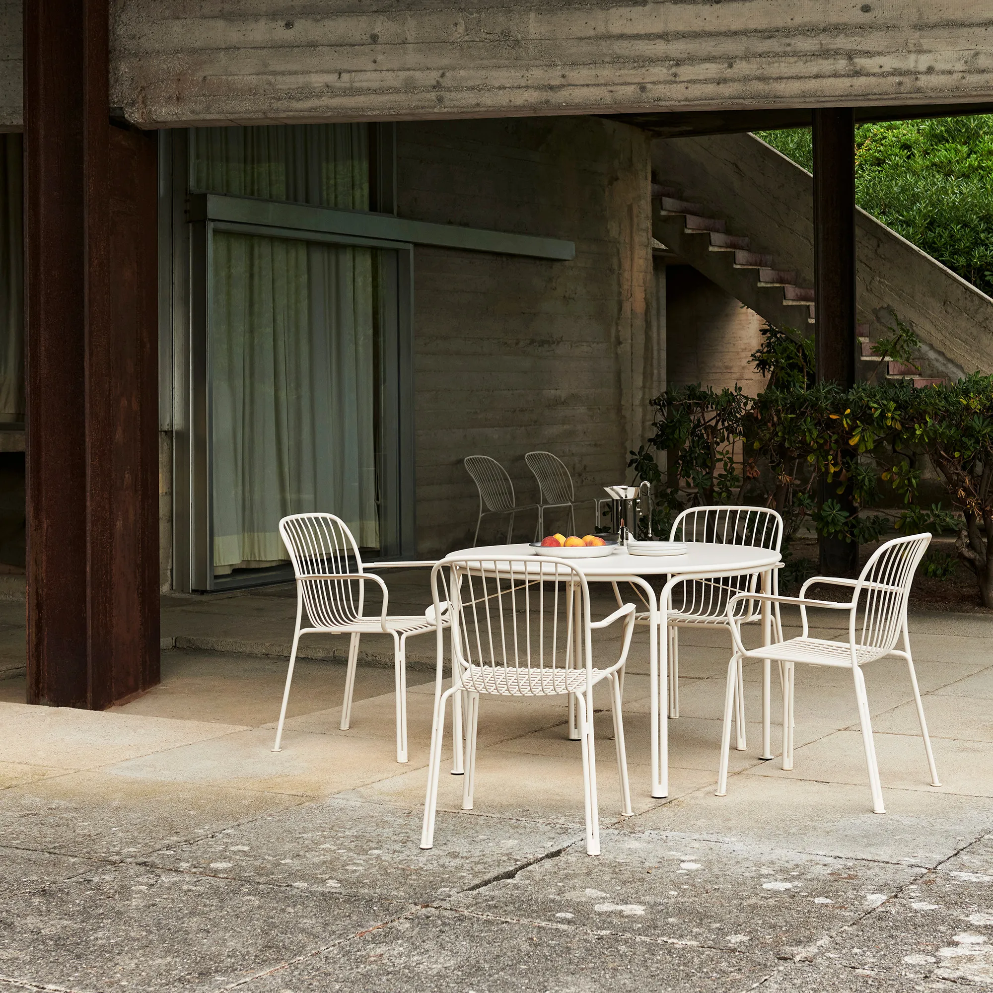 Thorvald SC98 Outdoor Dining Table - 2