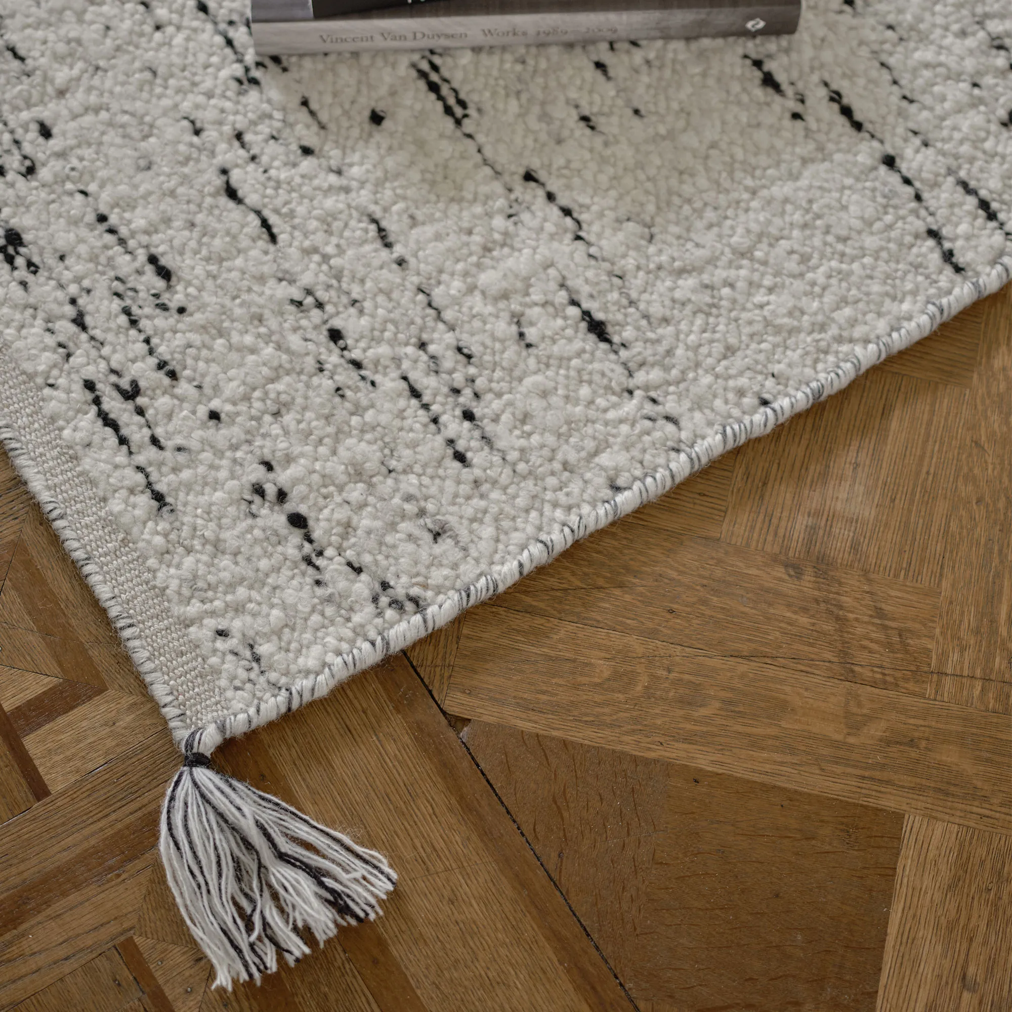 Boucle Cream/Black villamatto - 6