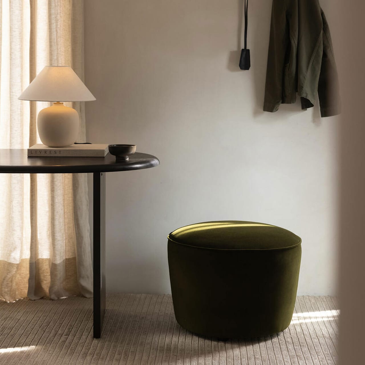 Cairn Pouf Oval