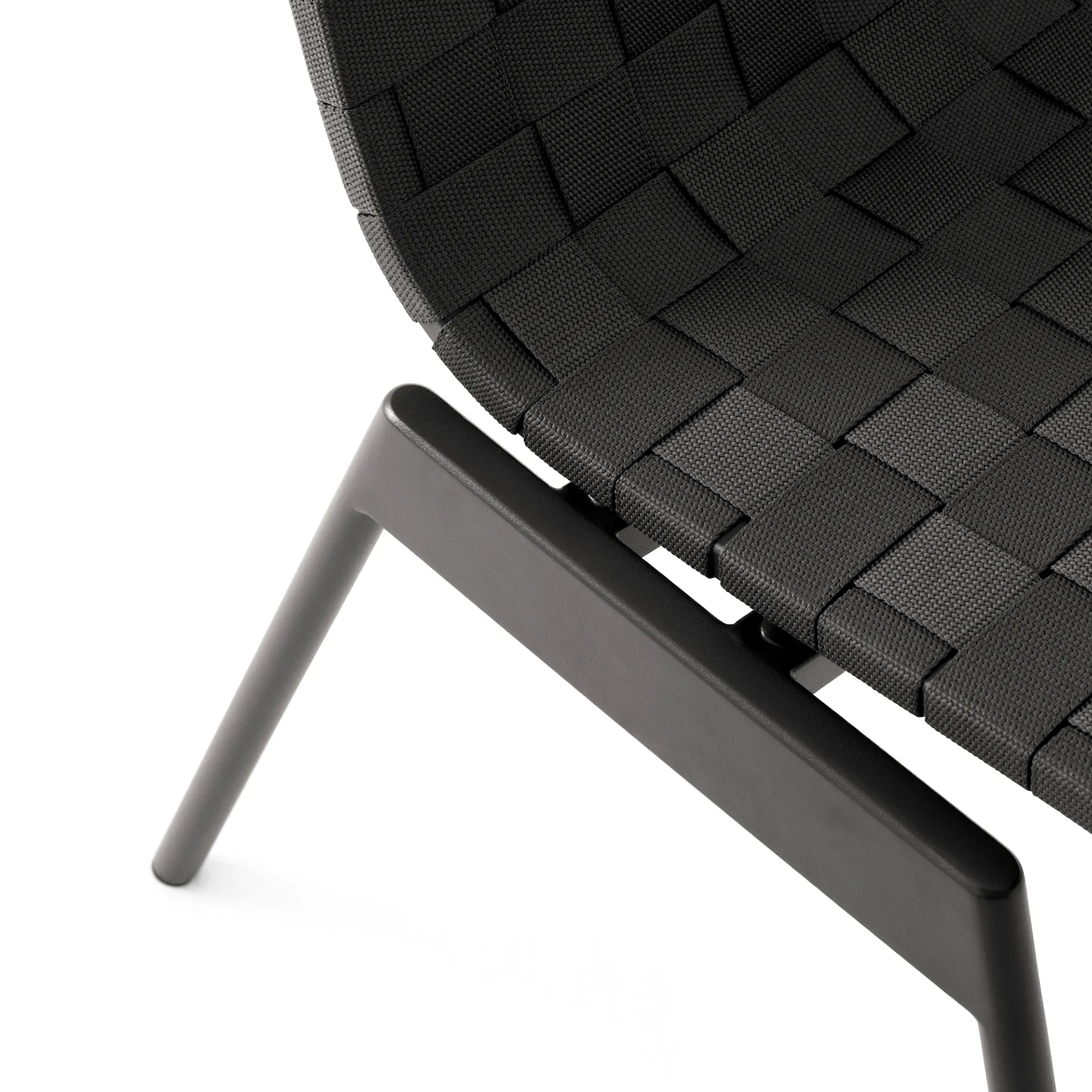 Ville Outdoor Sidechair AV33 - &Tradition - NO GA