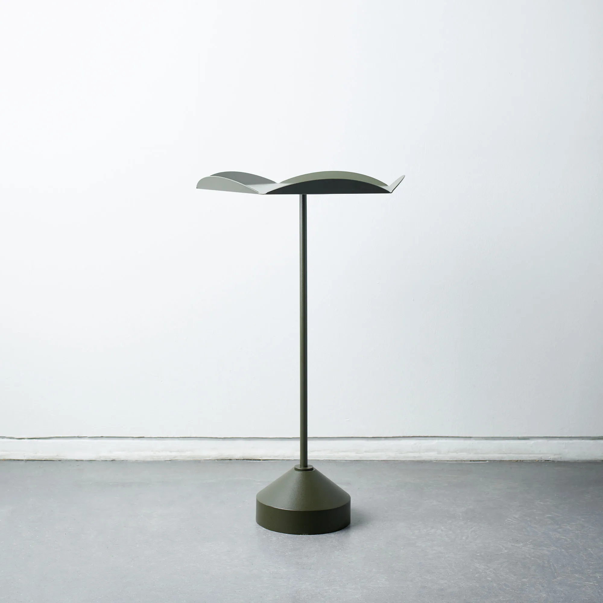 Fiore table
