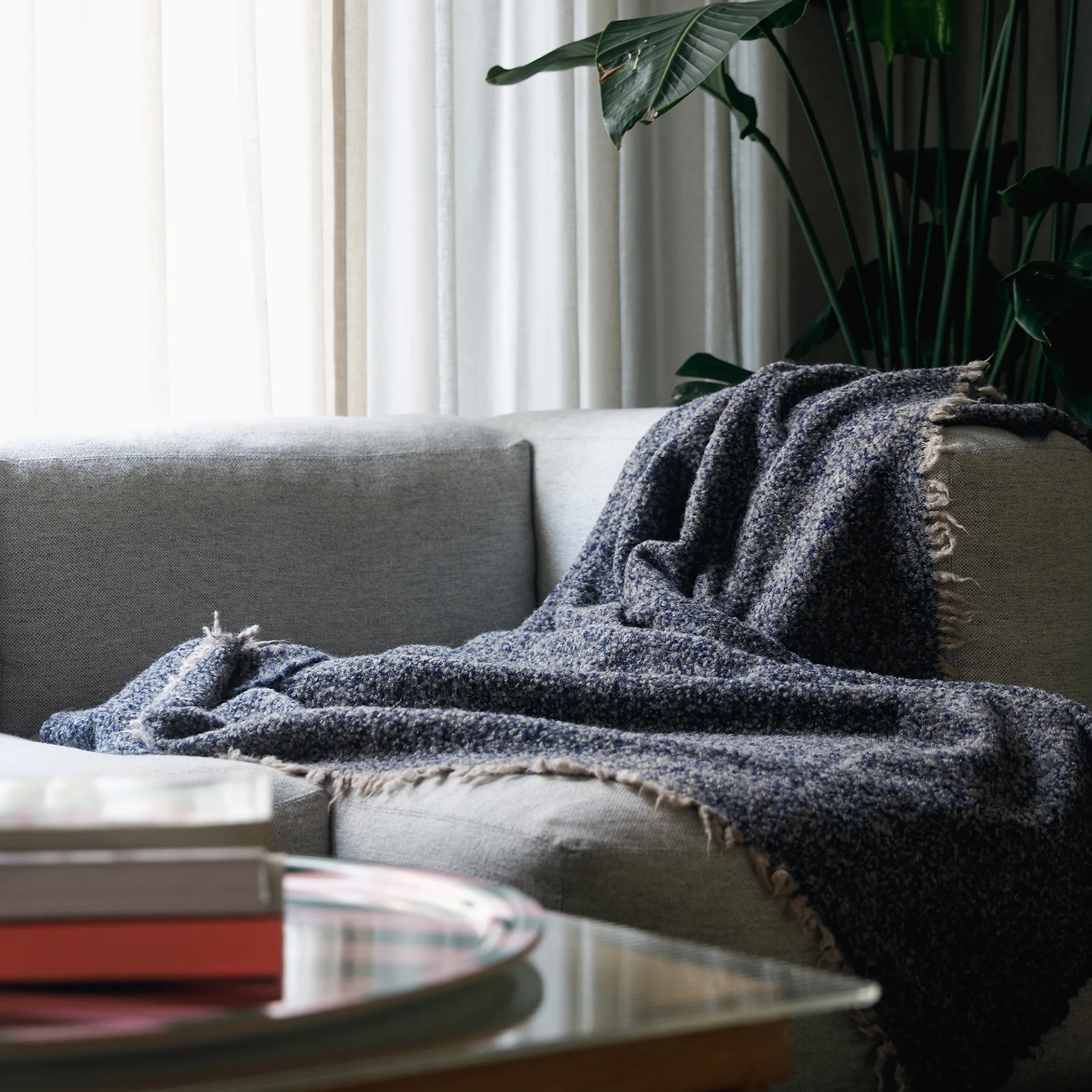 Alpaca Bouclé Throw Antracite/Indigo Blue - NO GA - NO GA