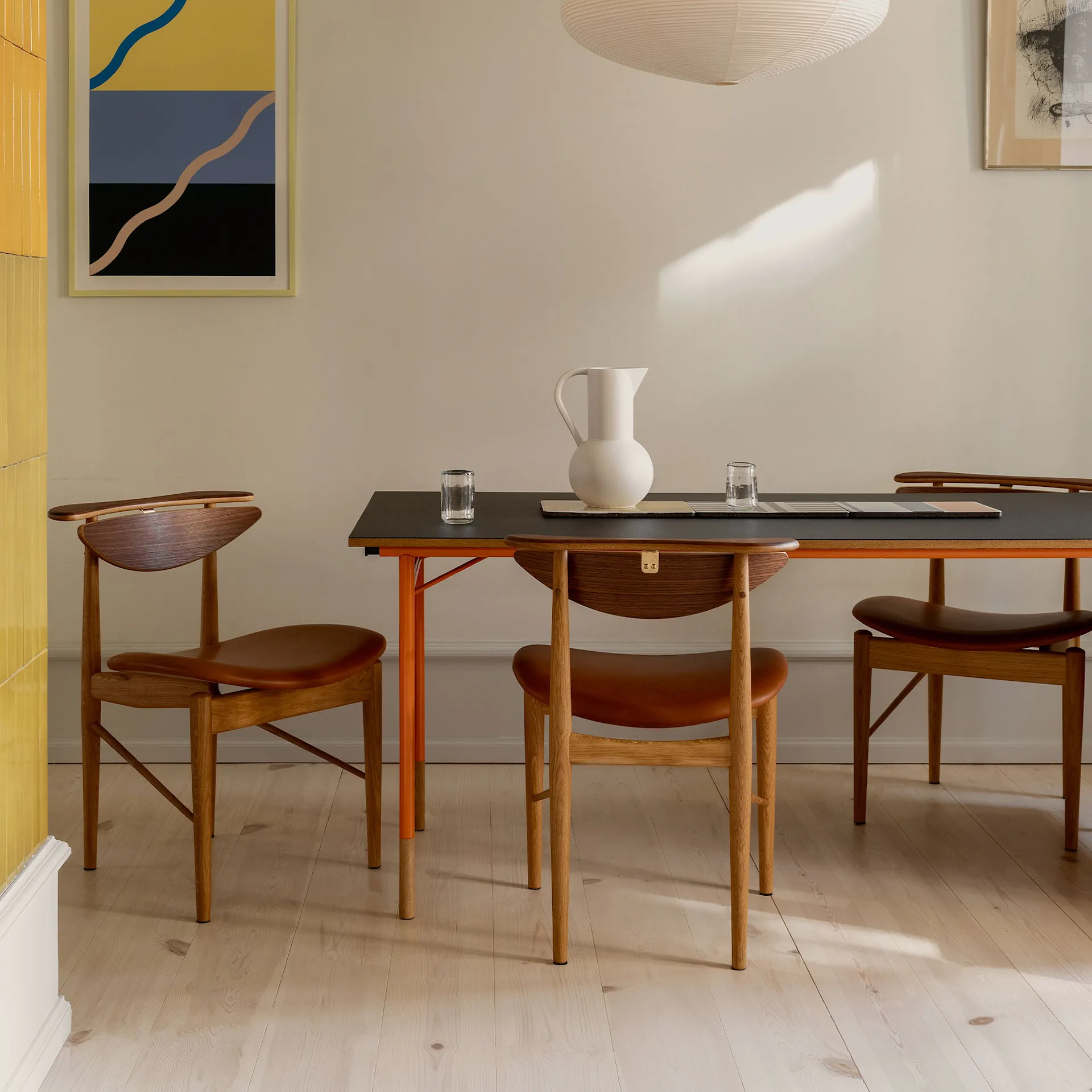 Nyhavn spisebord med klaffar Black Linoleum/Walnut - House of Finn Juhl - Finn Juhl - NO GA