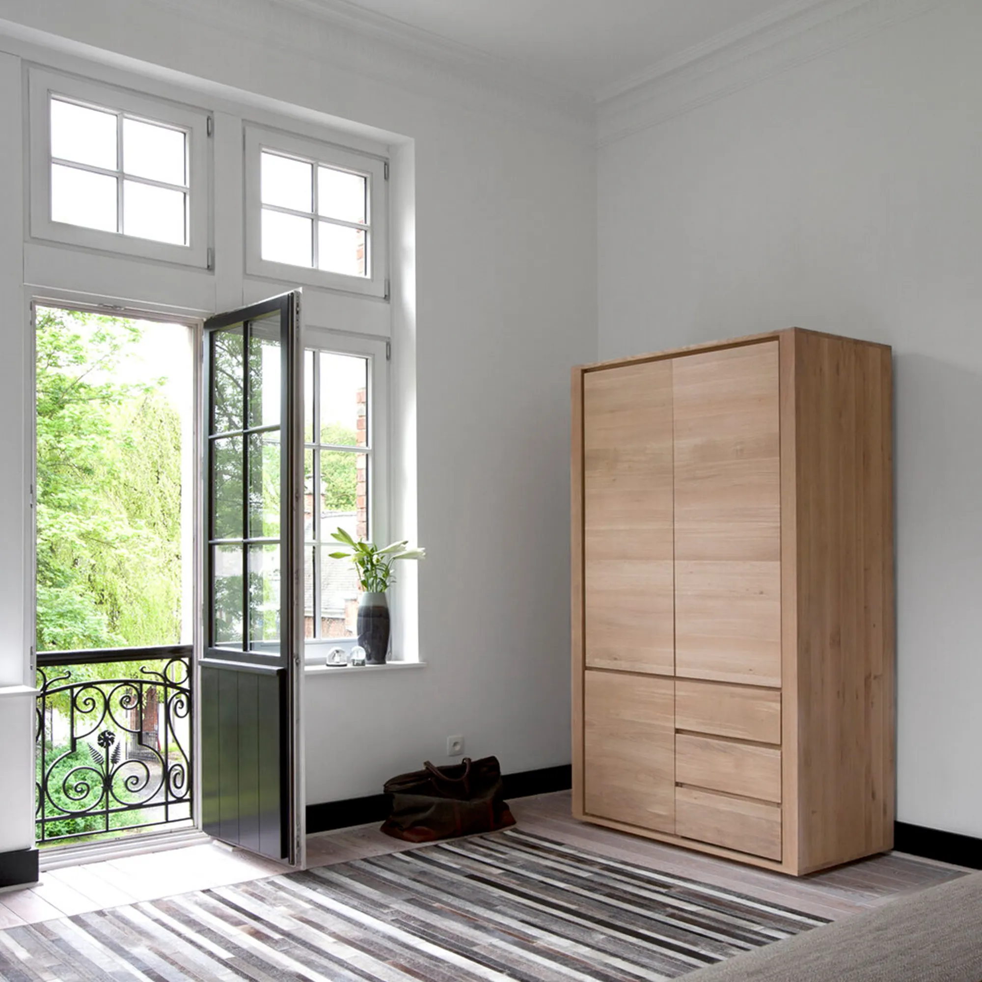 Shadow Dresser - 4