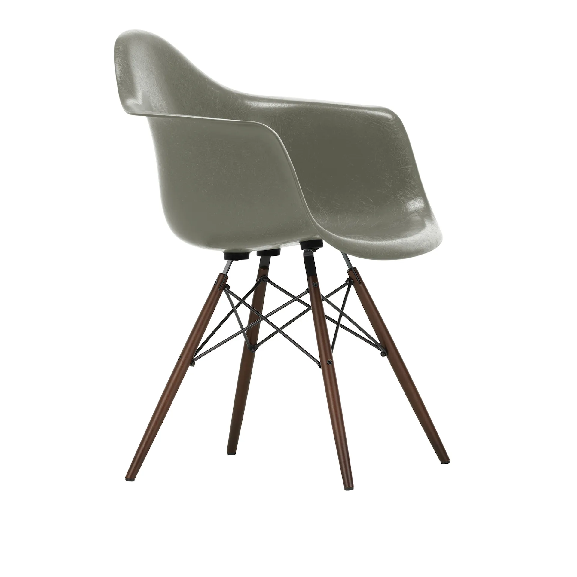 Eames Fiberglass Armchair DAW nojatuoli Dark Maple - Vitra - Charles & Ray Eames - NO GA