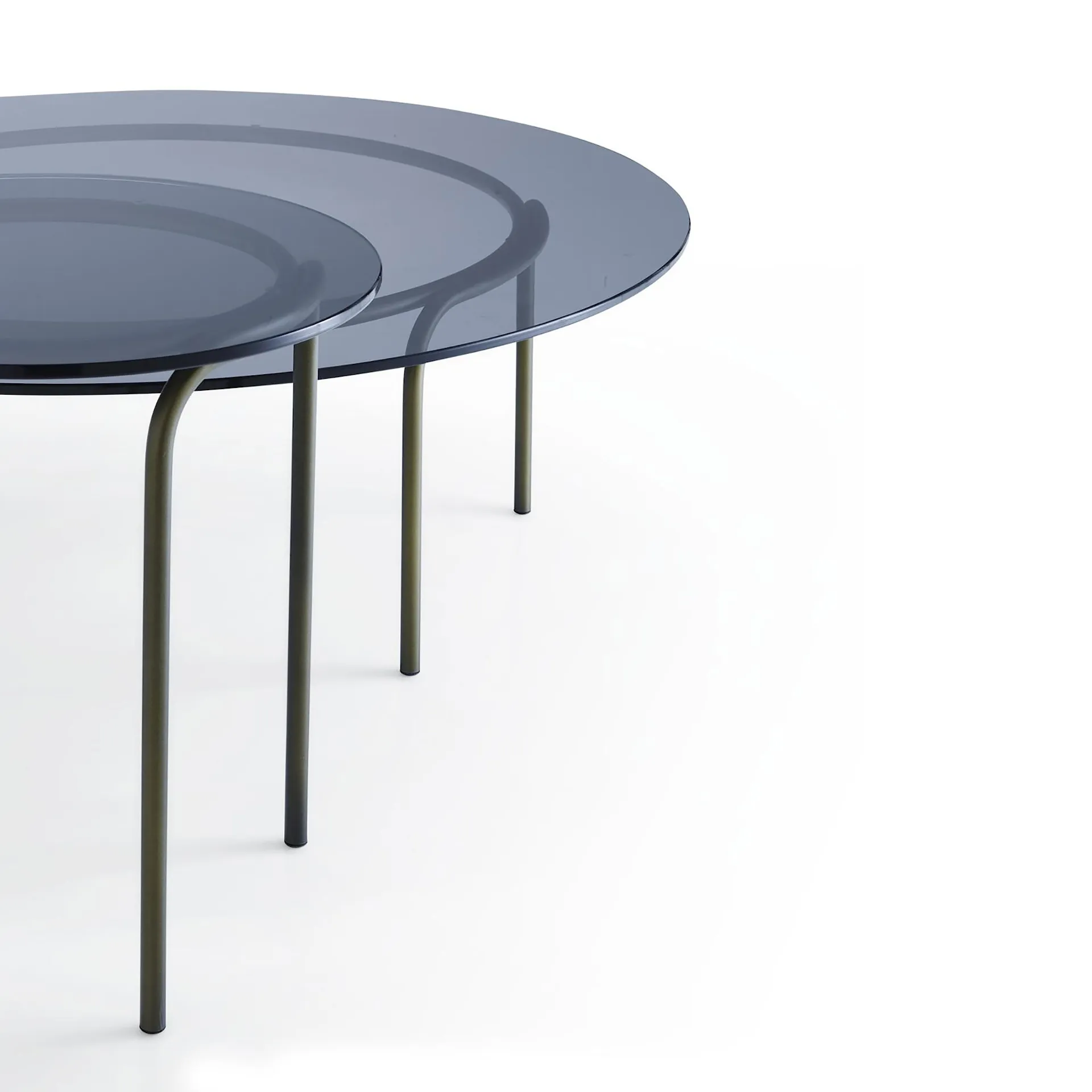 Liam Pedestal Table - Ligne Roset - NO GA