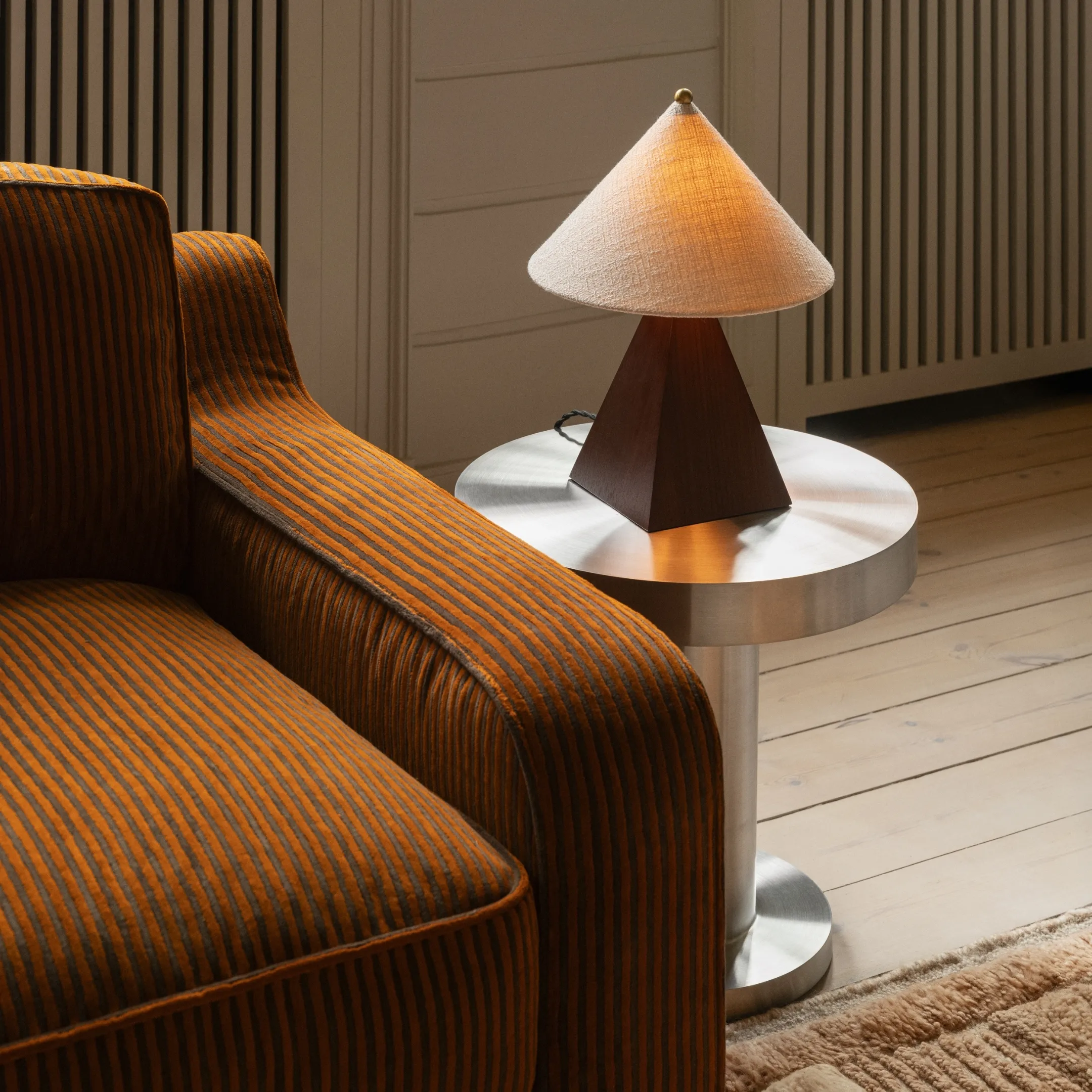 Pyramid table lamp small - 2