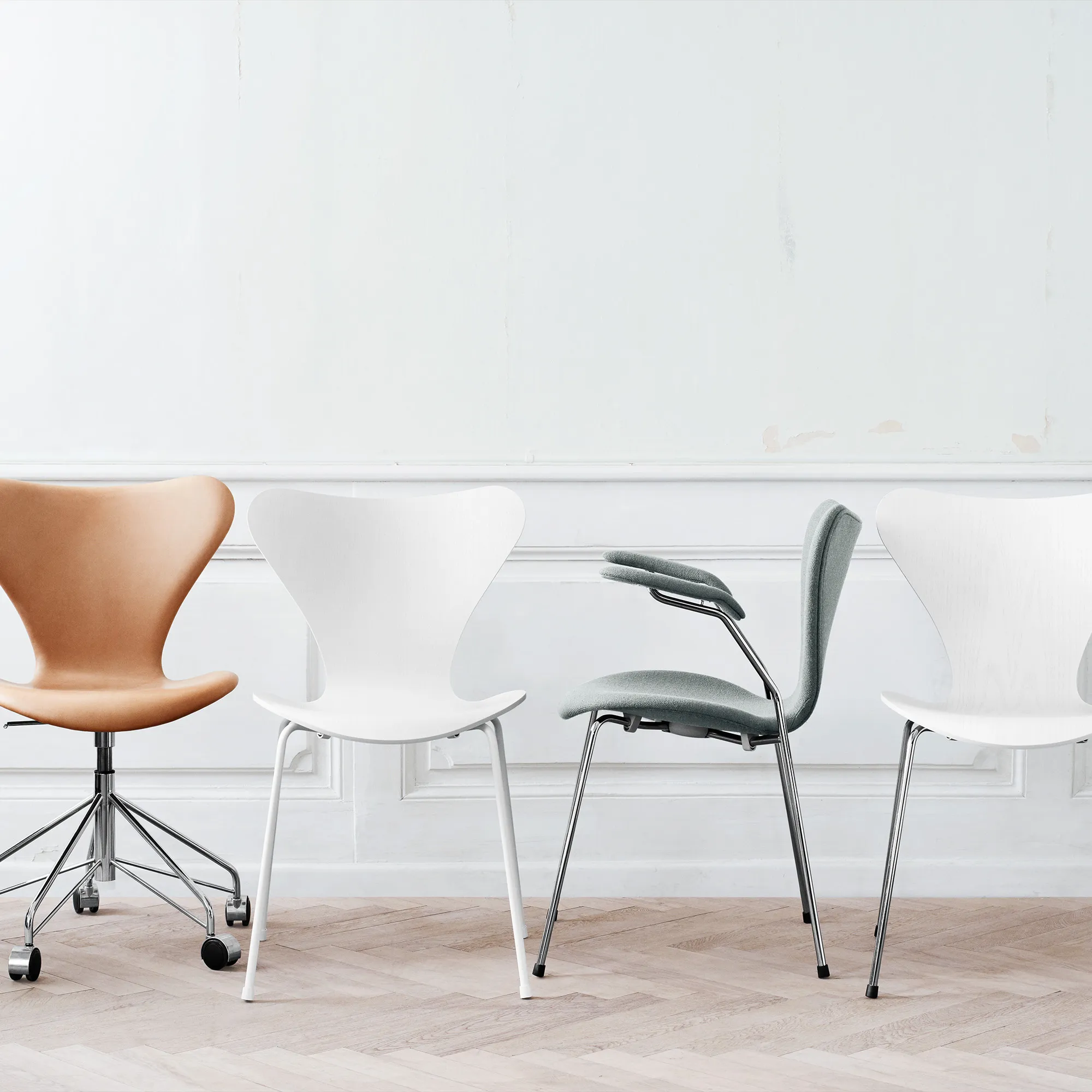 3207 Series 7 Armchair - 7