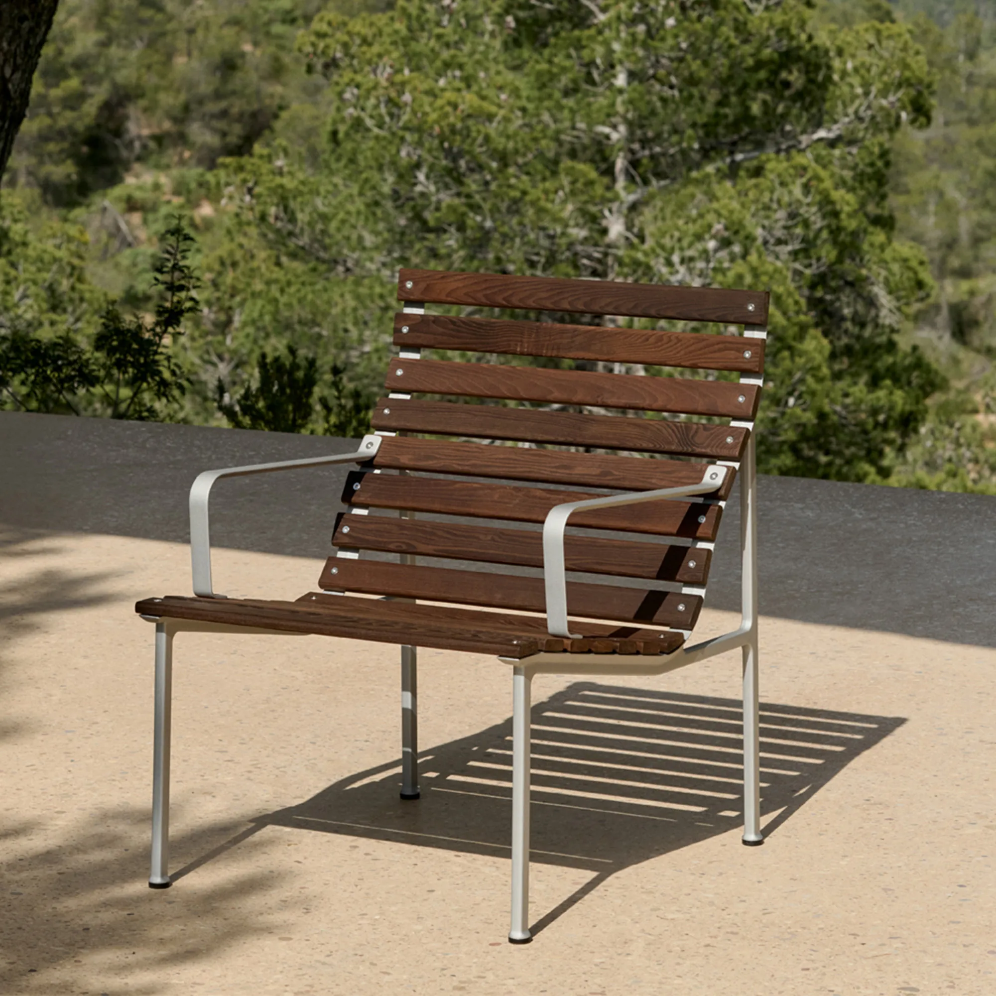 Traverse Outdoor Lounge Armchair - 2
