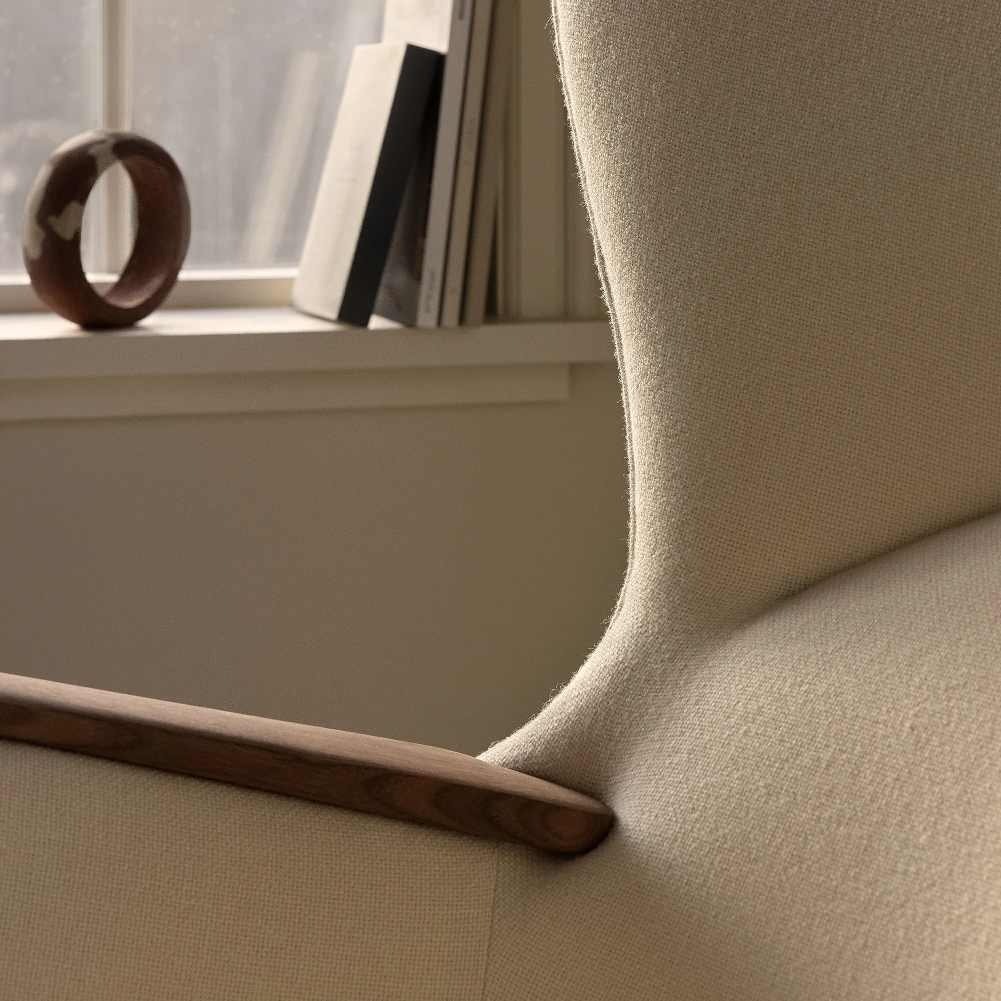 CH78 Mama Bear Armchair - 14