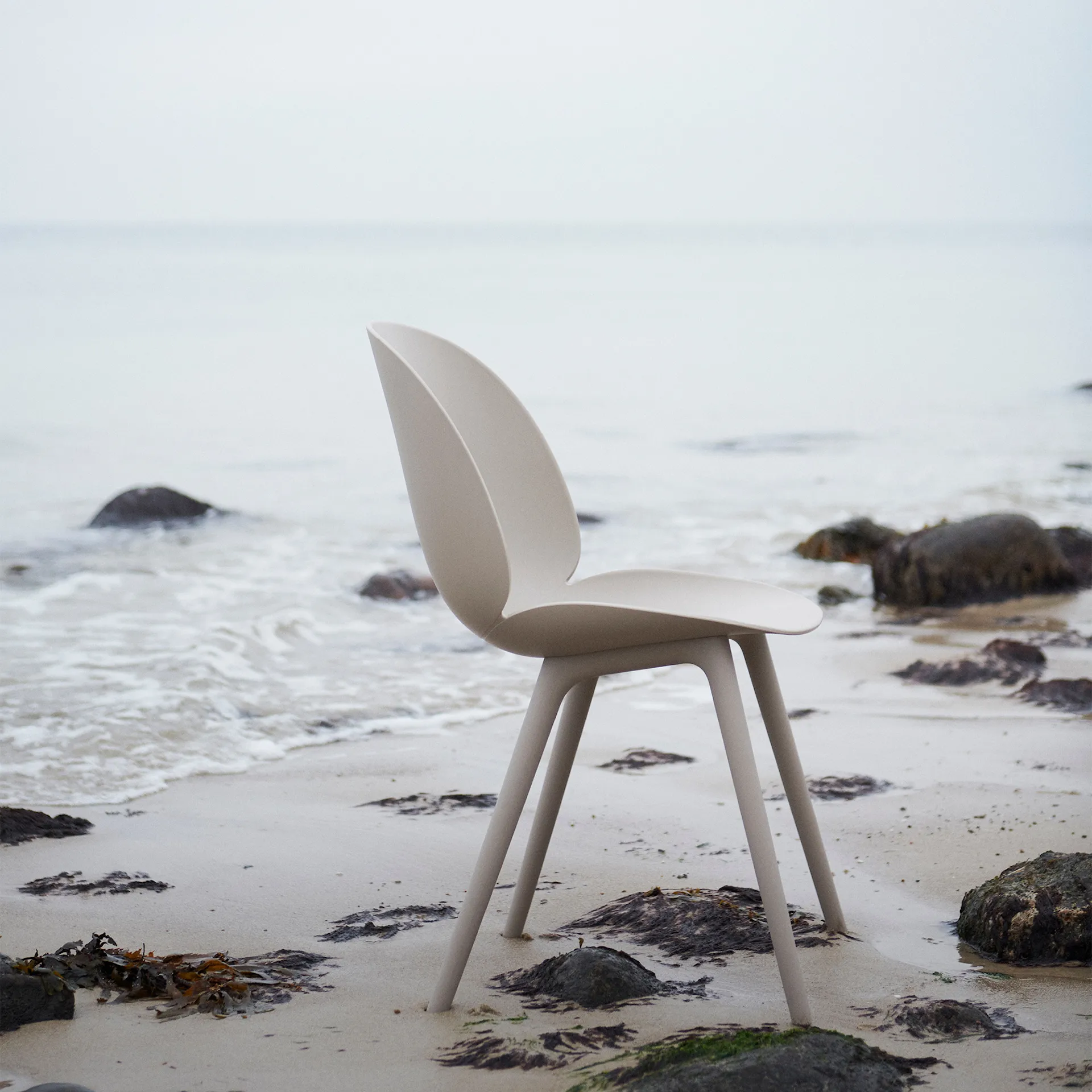 Beetle Dining Chair Outdoor - Gubi - GamFratesi - NO GA