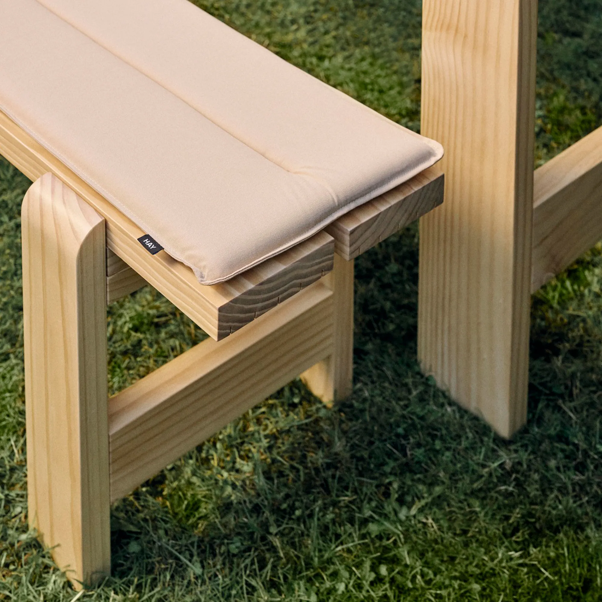 Weekday Seat Cushion Bench 190 cm