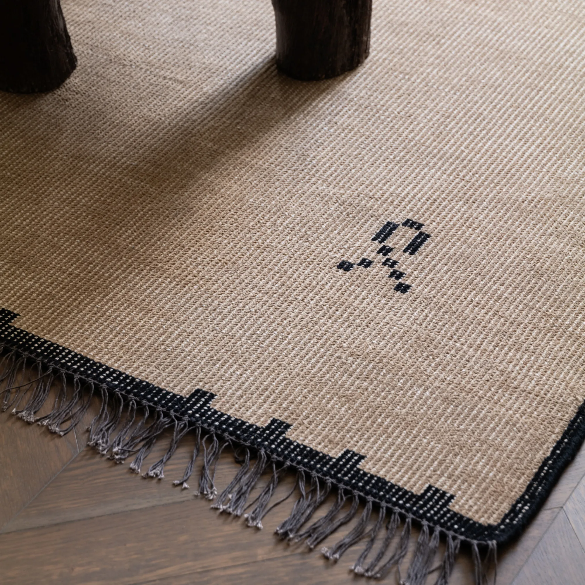 Elder 01 Black Wool Rug - 11