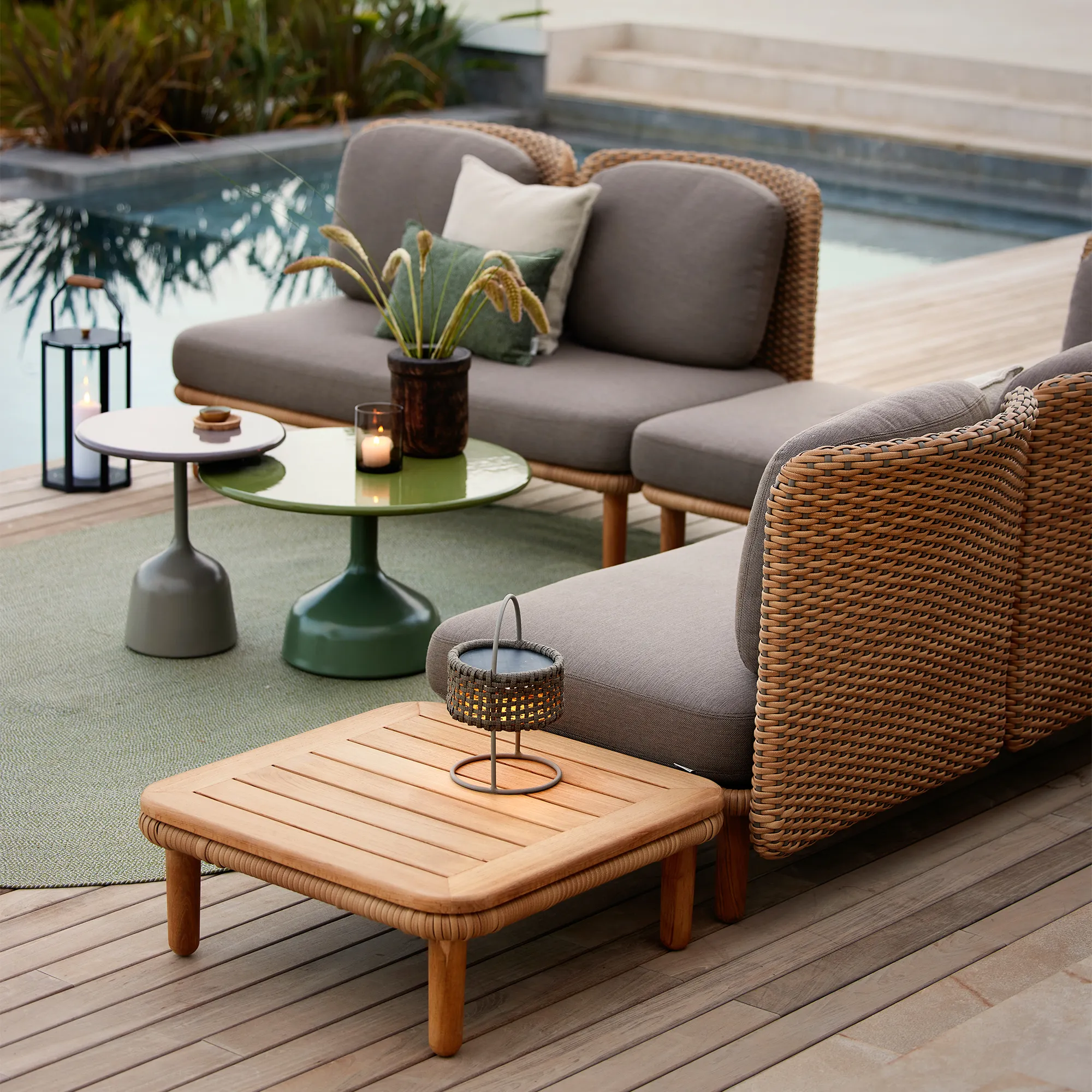 Arch 3-seater outdoor sofa - high armrest - 7