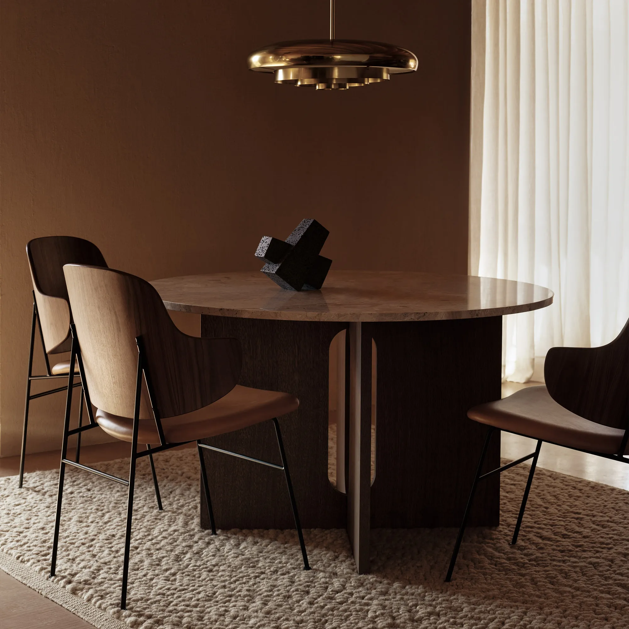 Androgyne Dining Table Ø120 cm Dark Stained Oak - 15