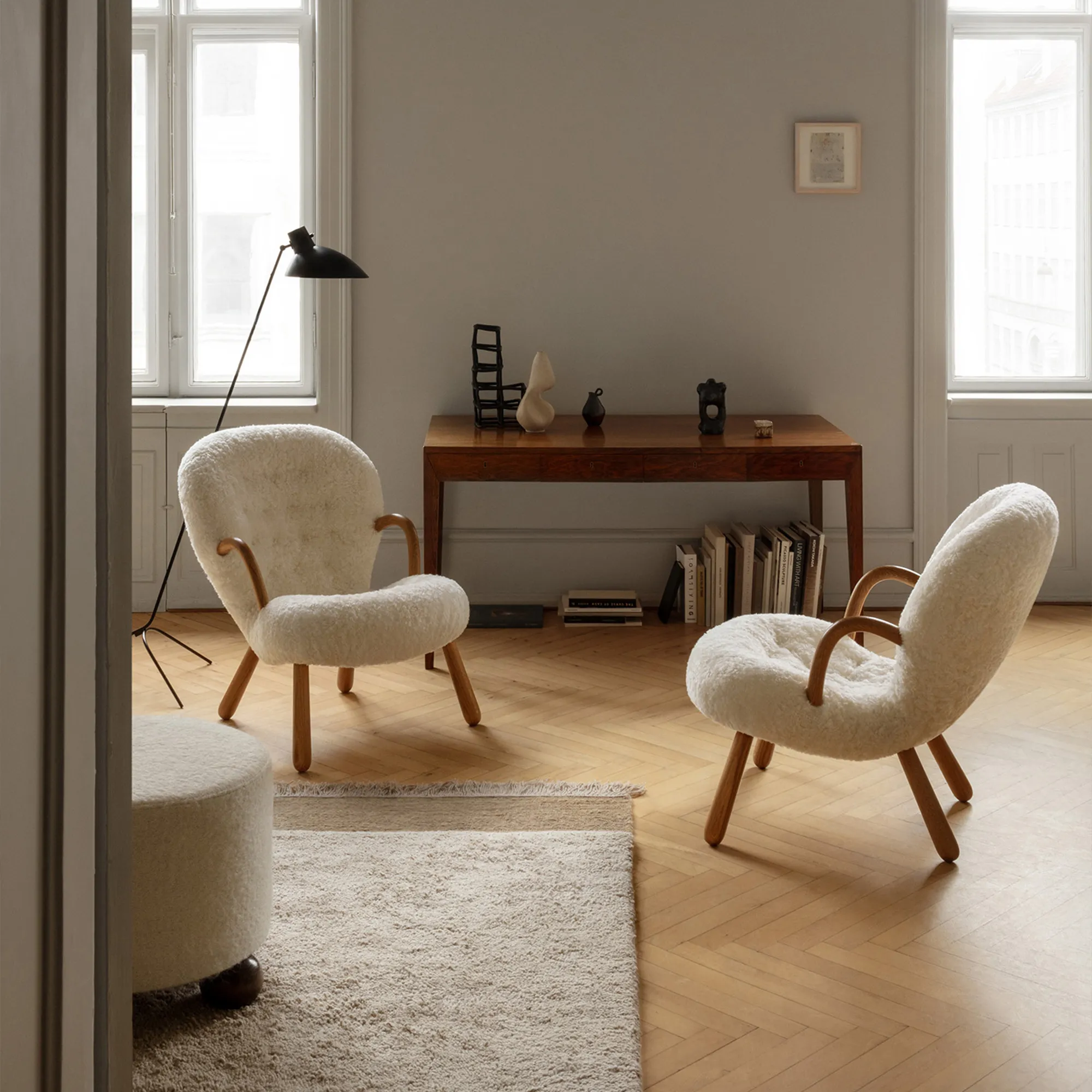 Clam Chair - 7