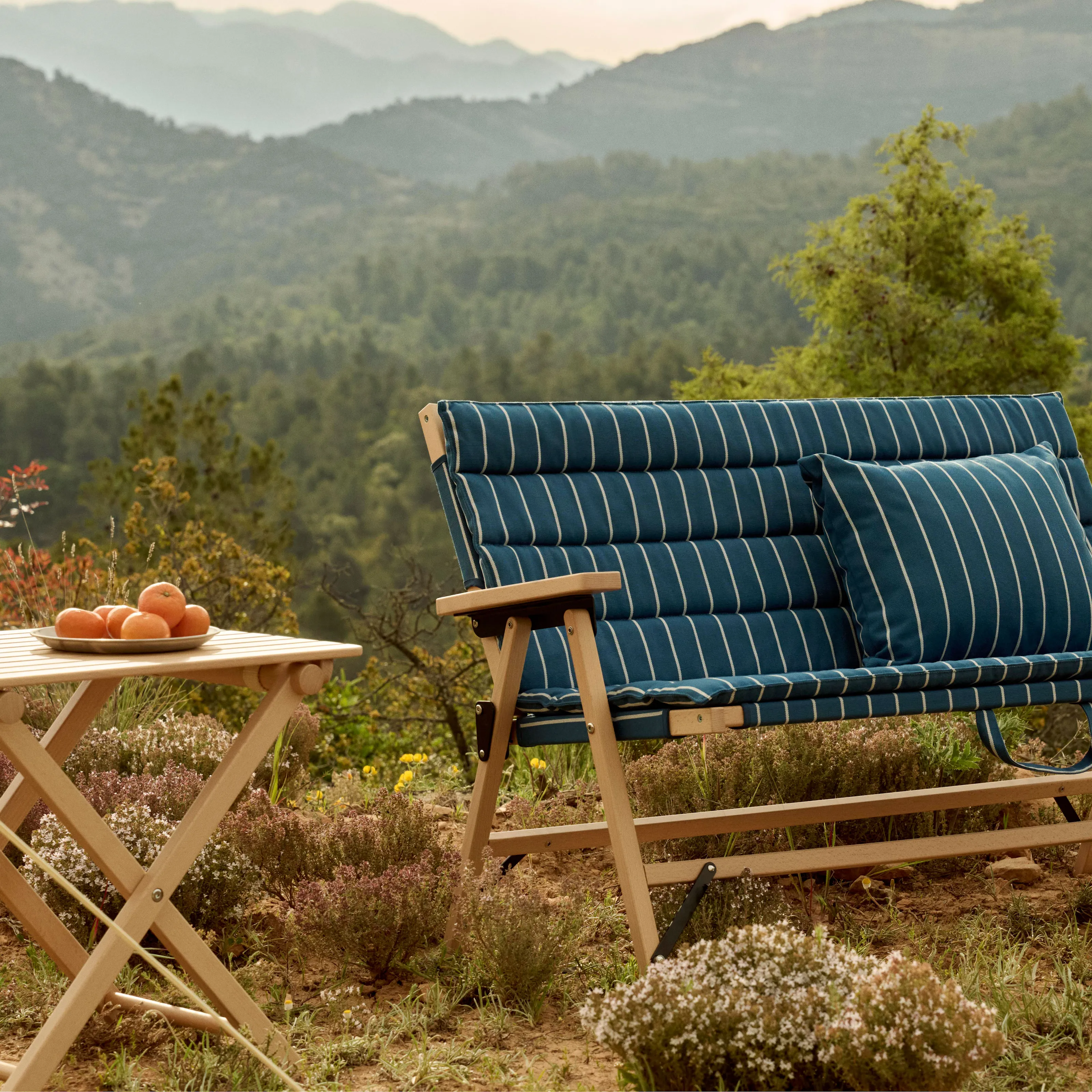 Outdoor Market Sofa Cushion - 3