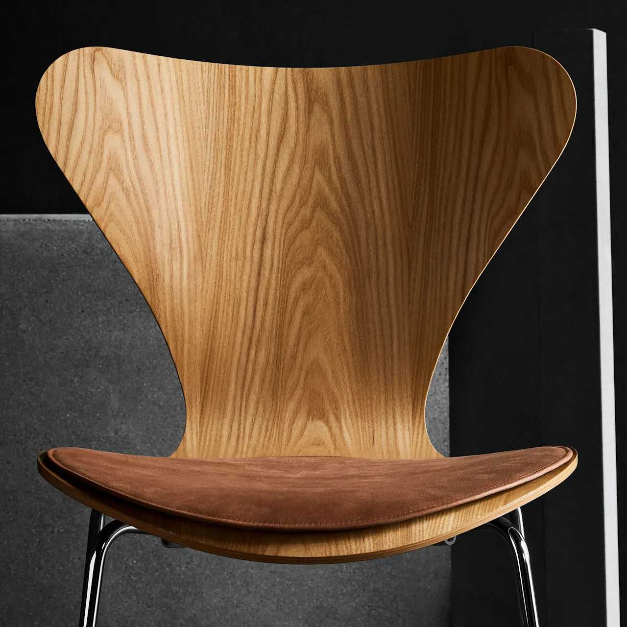 3107 Serie 7™- wood veneer