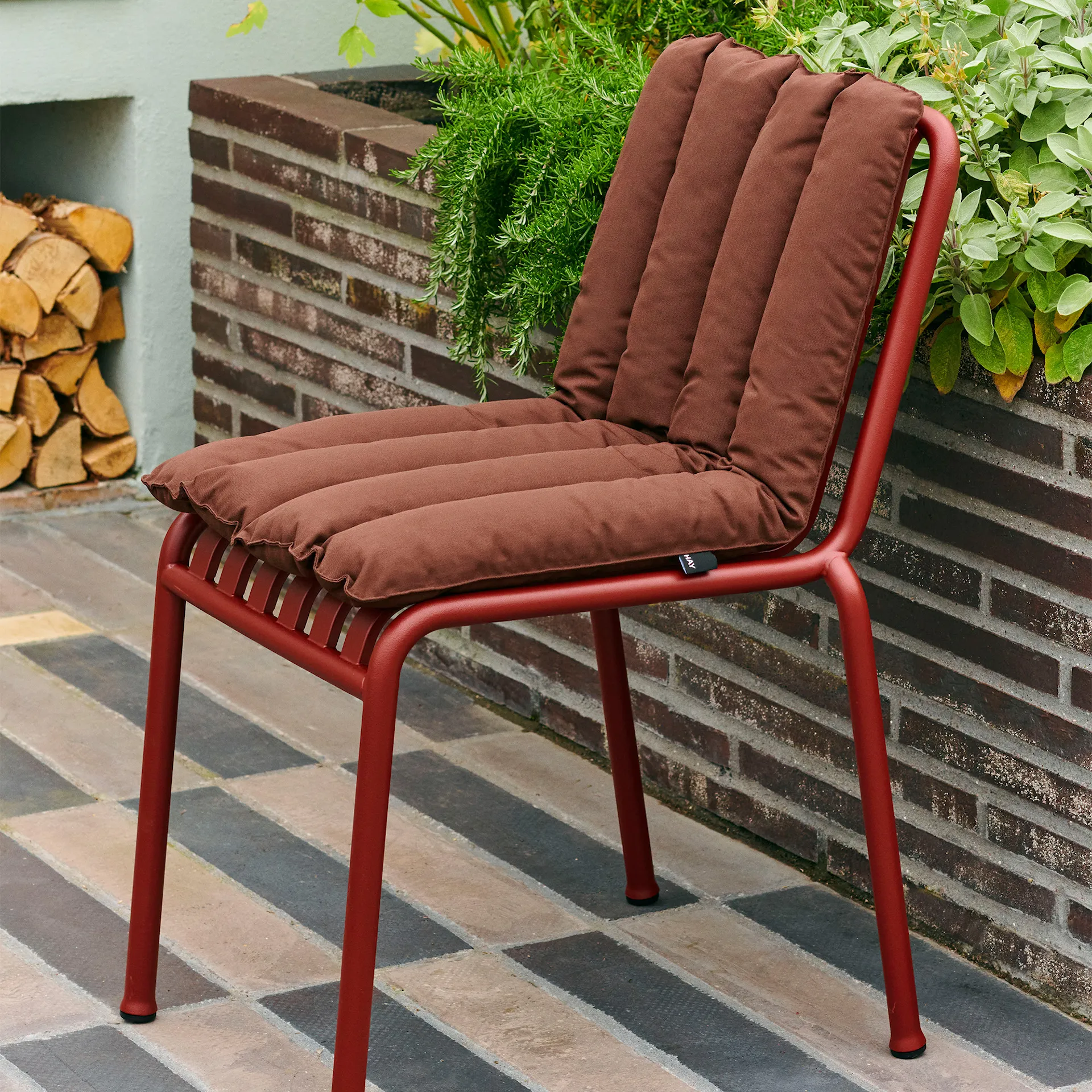 Palissade Soft Quilted Cushion Outdoor Chair - HAY - Ronan & Erwan Bouroullec - NO GA