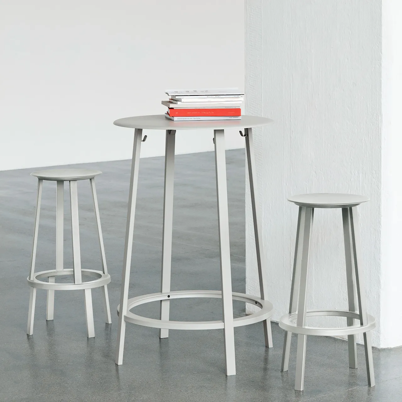 Revolver Bar Stool