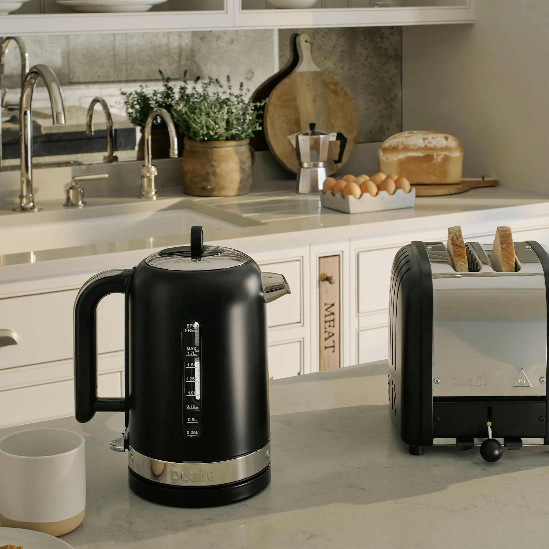 Electric kettle classic 1.7 L - Dualit - NO GA