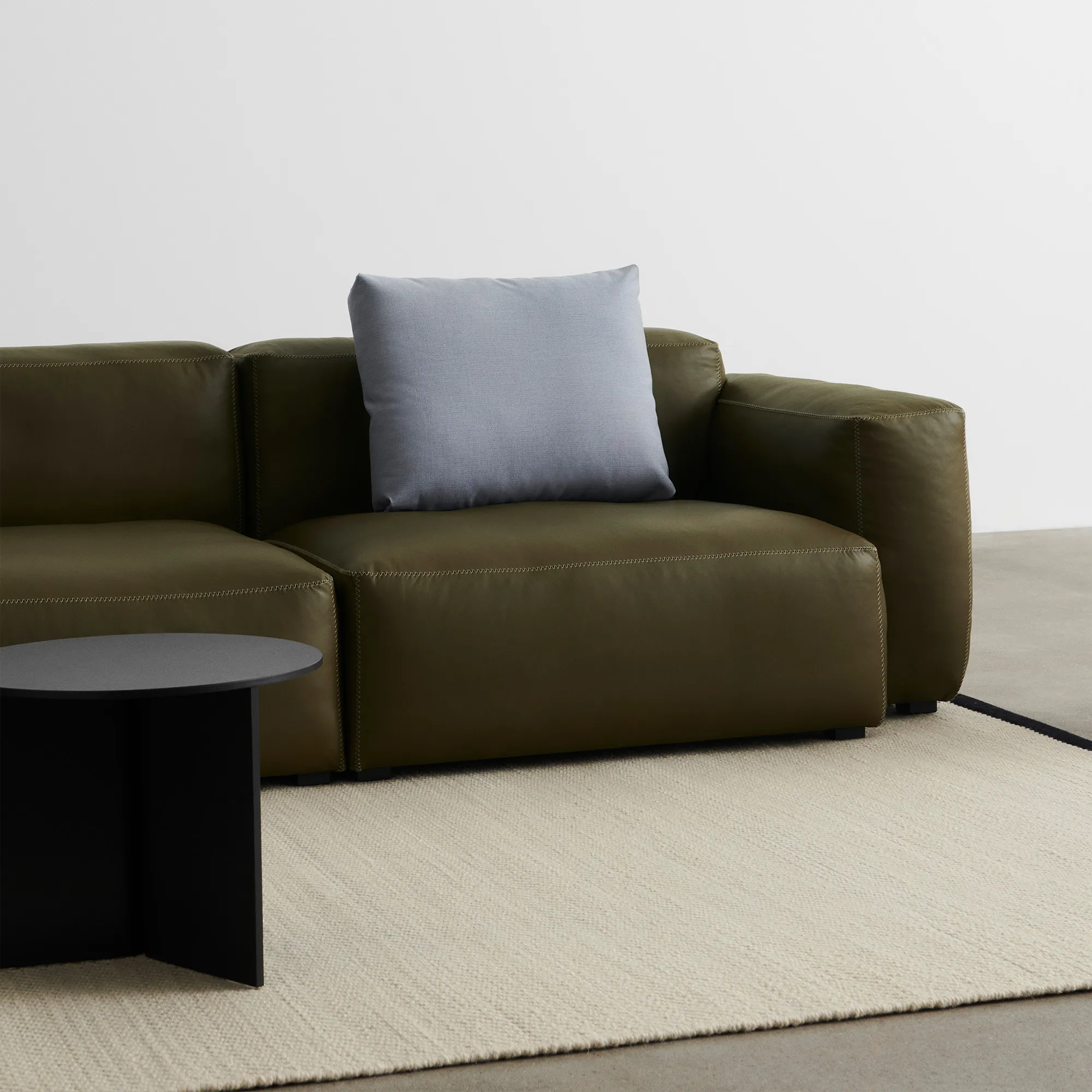 Slit Coffee Table Round High - 22