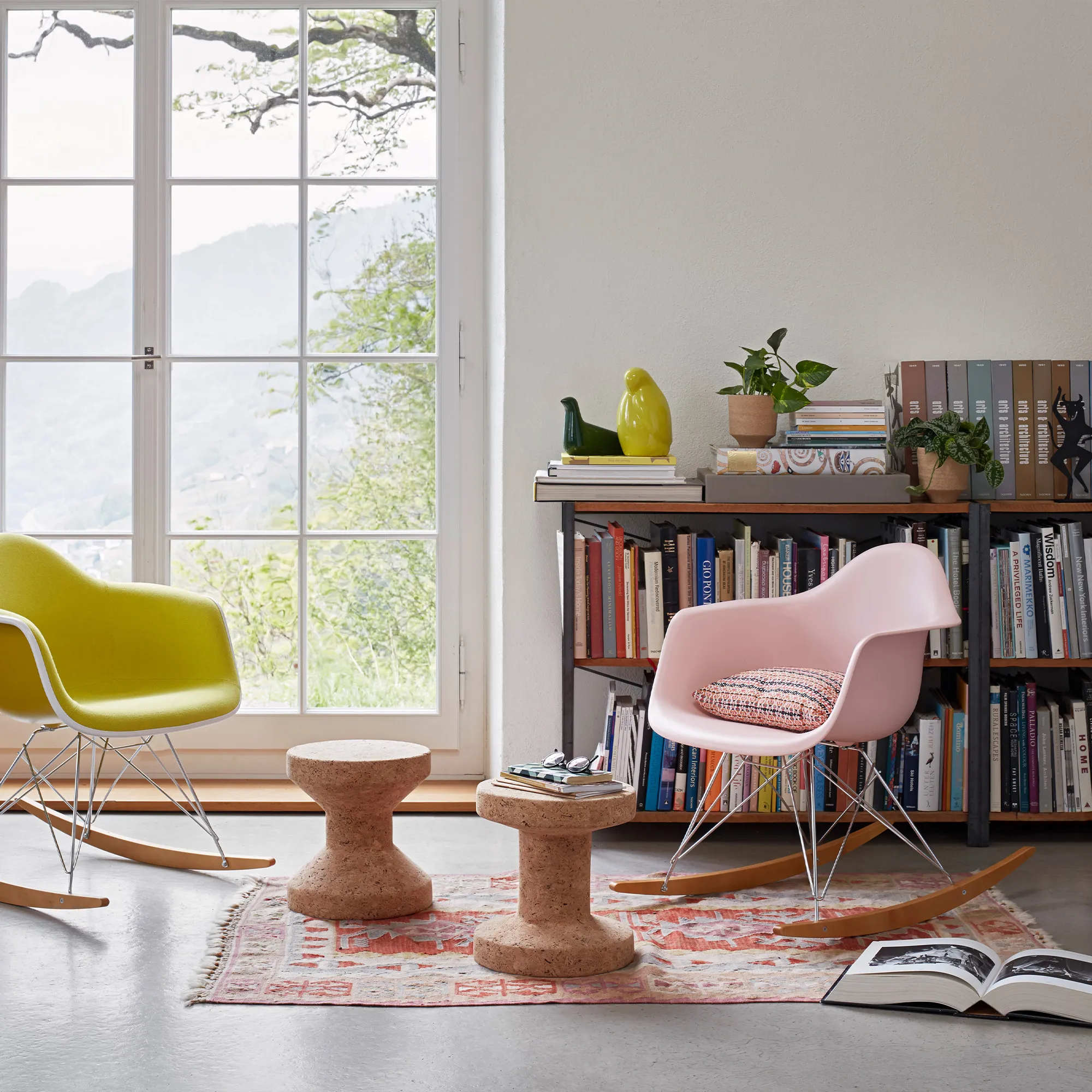 Eames RE Plastic Armchair RAR White/Dark Maple - 7
