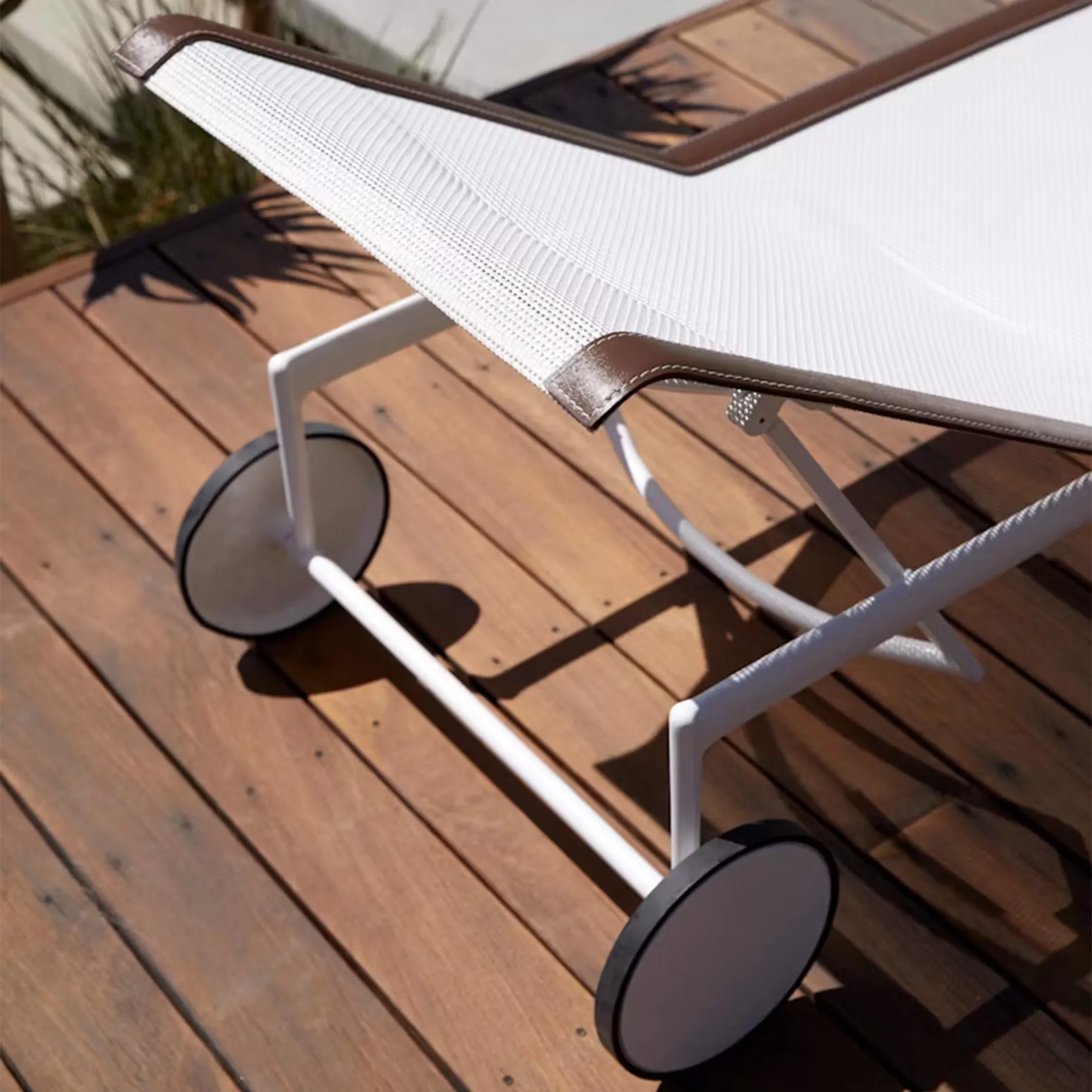 1966 Adjustable Chaise Lounge - 4