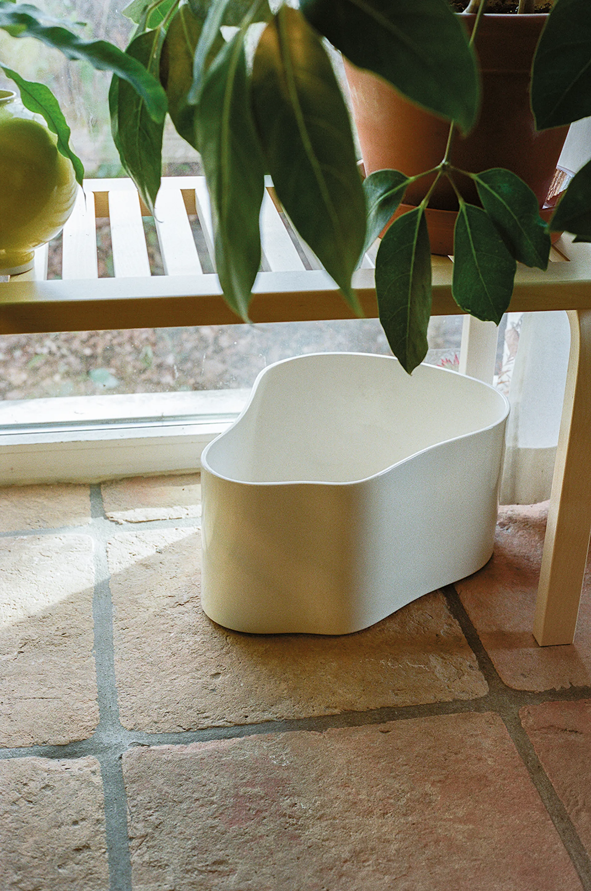 Riihitie Plant Pot Shape A Large - Artek - Aino Aalto - NO GA