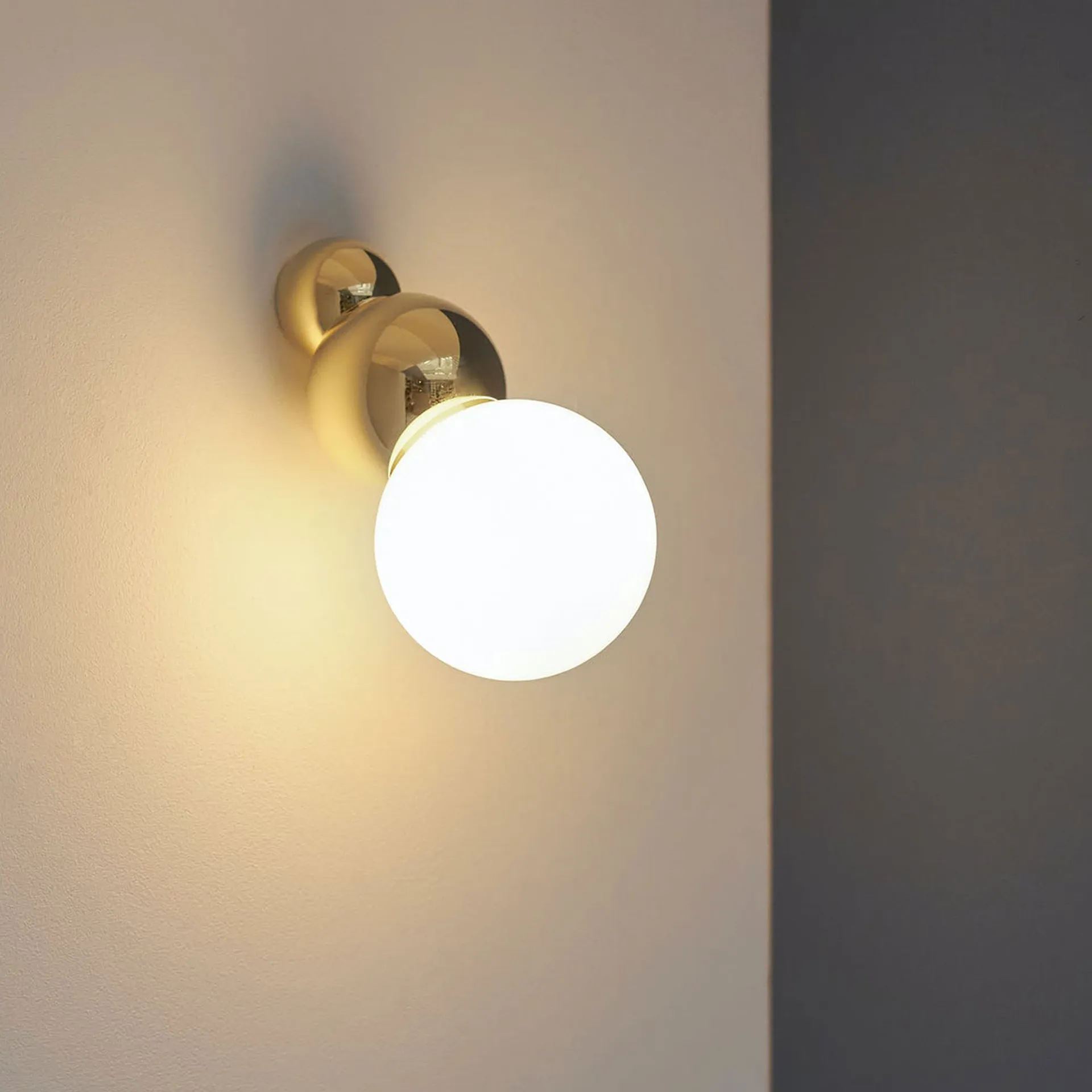 Ball Light Wall Large Mounted Polished Brass - Michael Anastassiades - Michael Anastassiades - NO GA