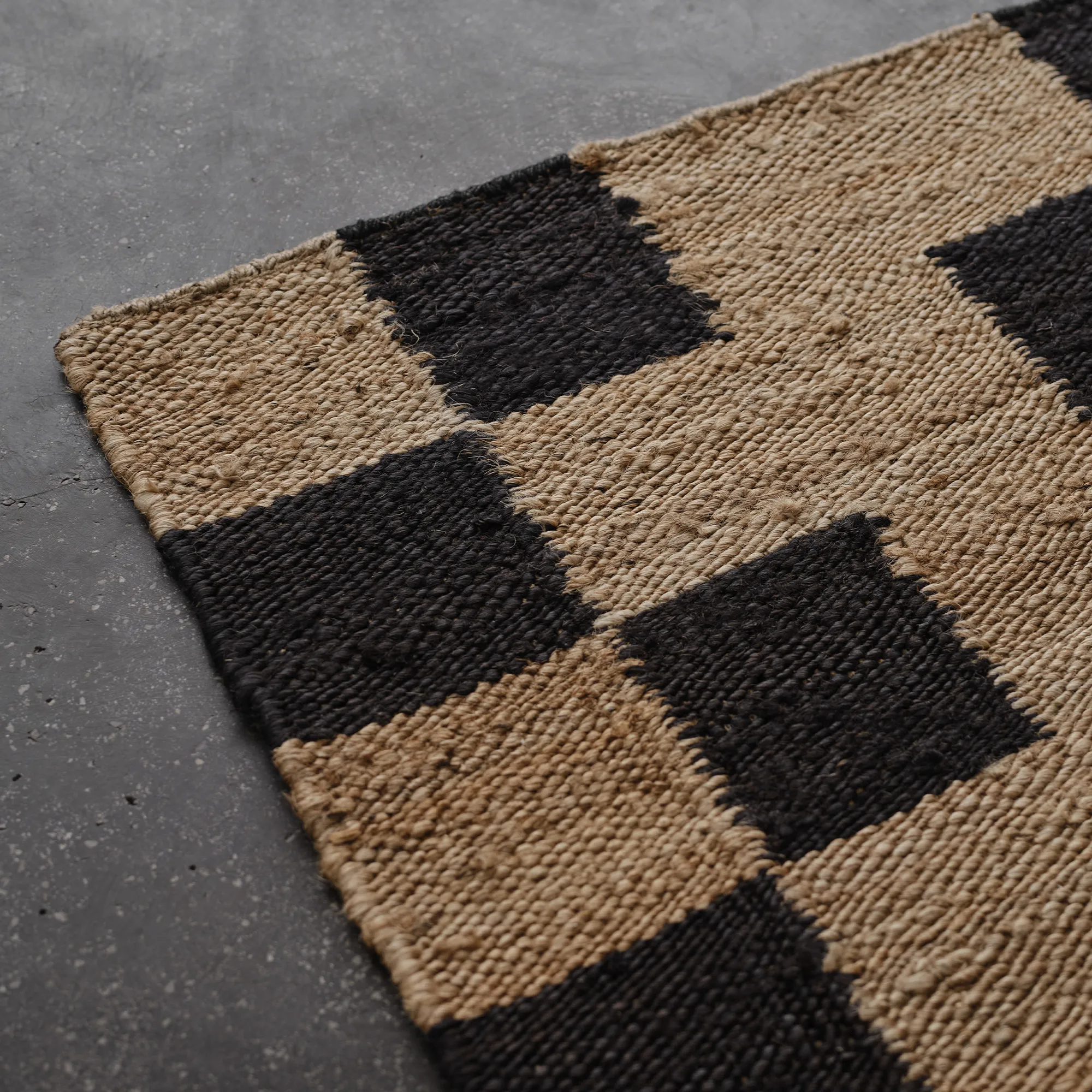 Jute Border Black Rug - 7