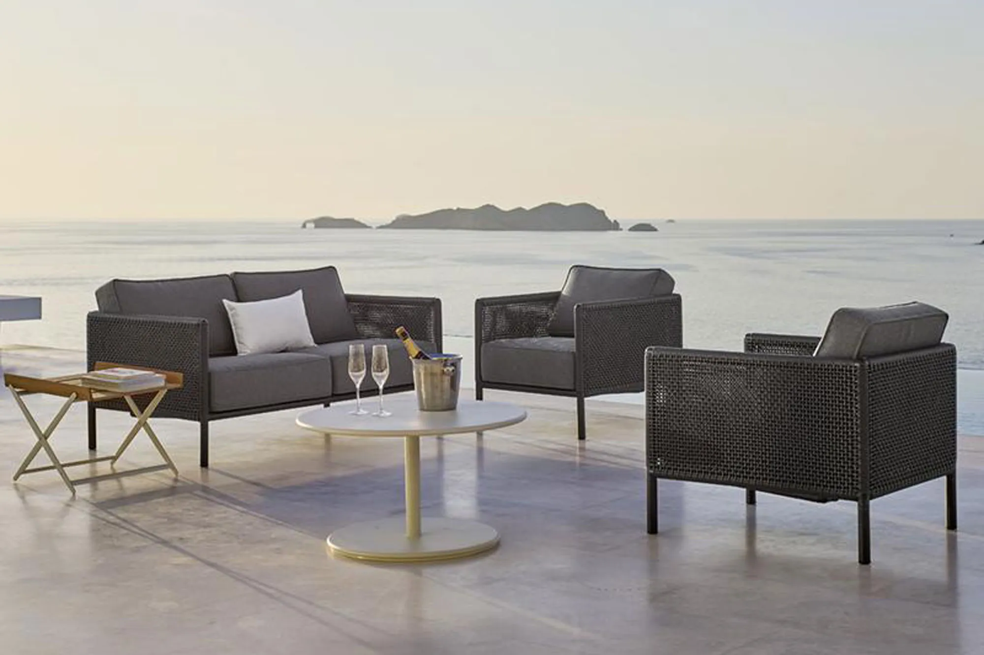 Encore Sofa - 3