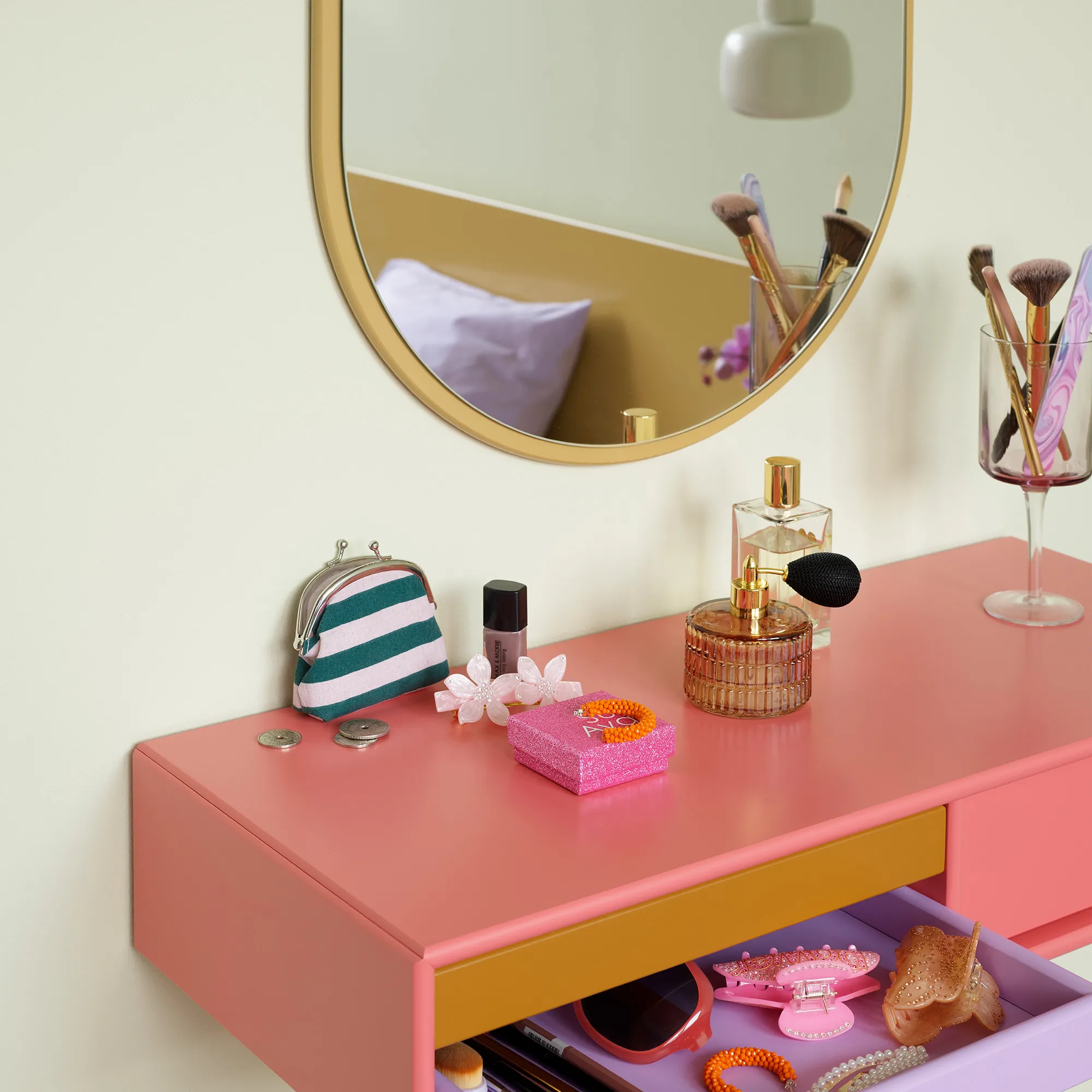 Look Oval Mirror - Suspension Rail - 6