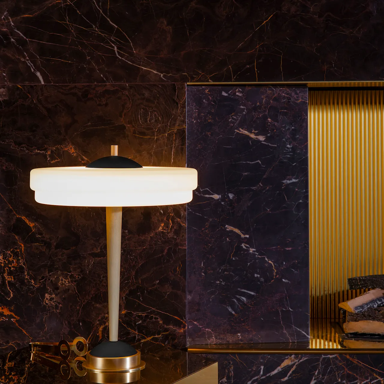 Trave Table Lamp