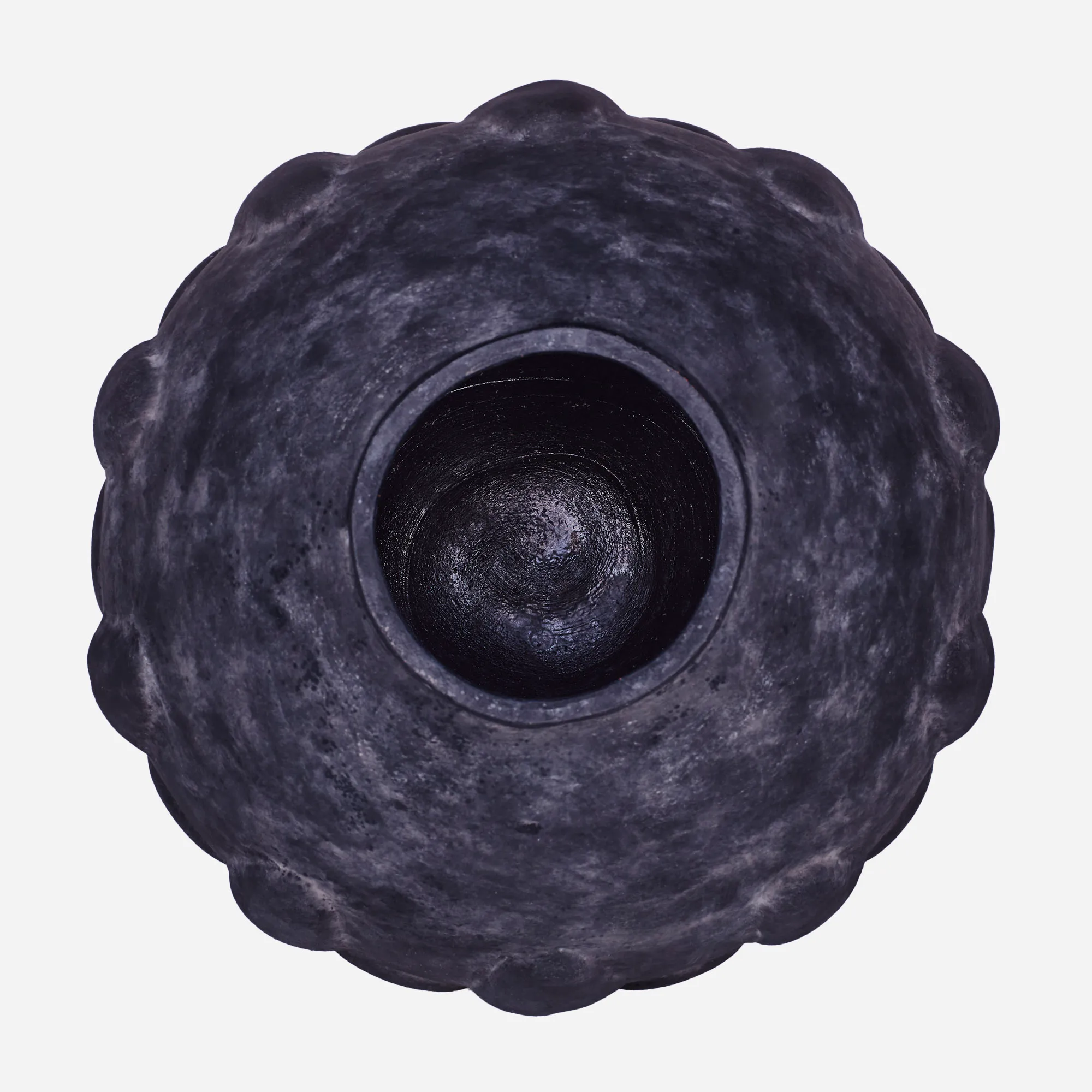 St. Mary vase black - 3