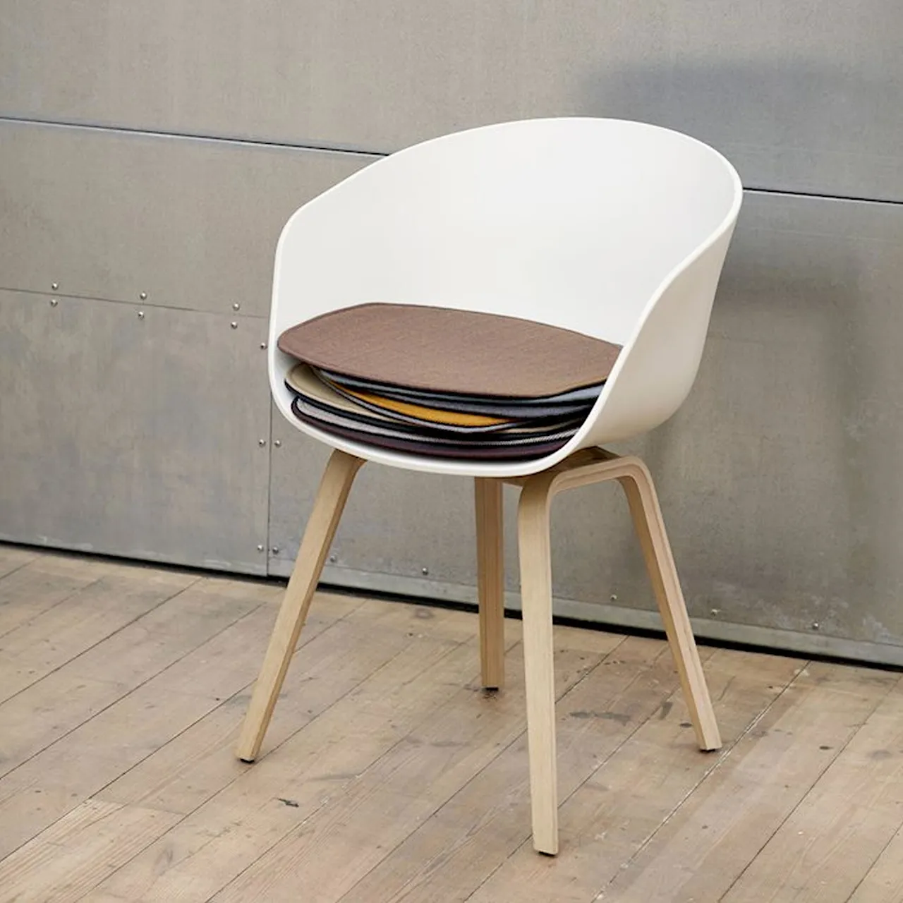 AAC About A Chair sædehynde lænestol