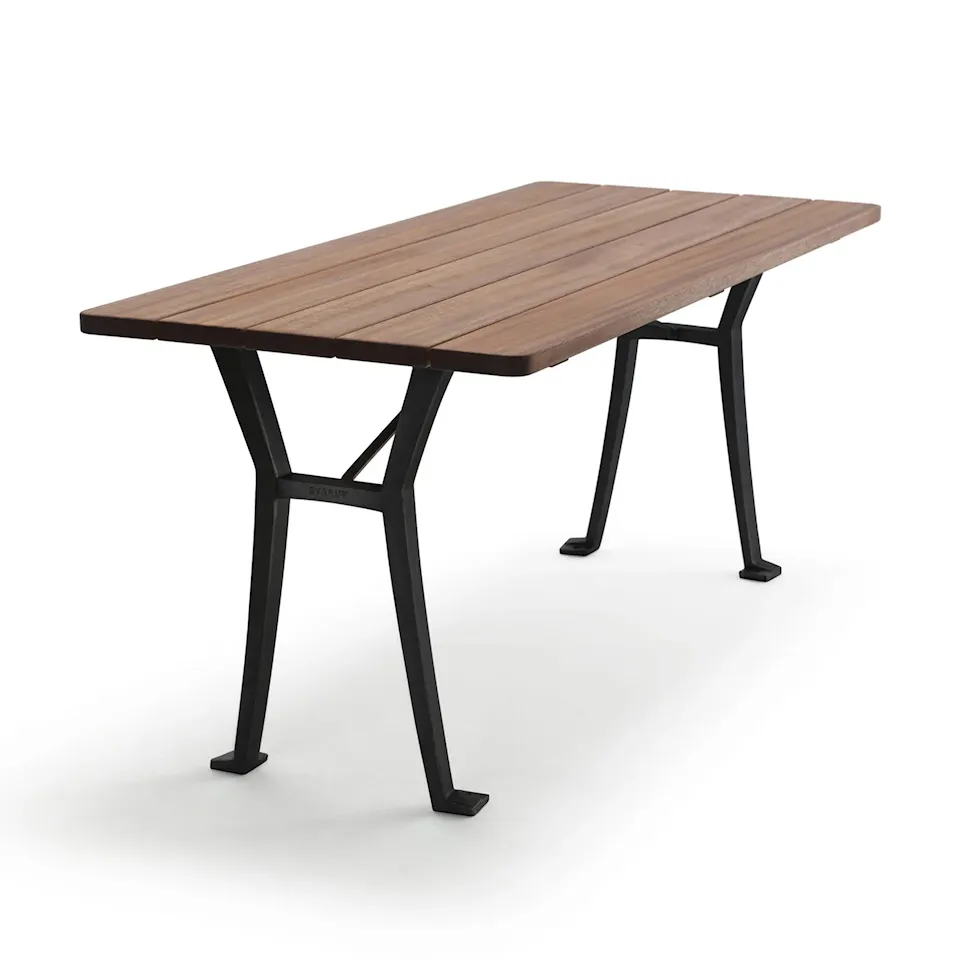 Lessebo Table