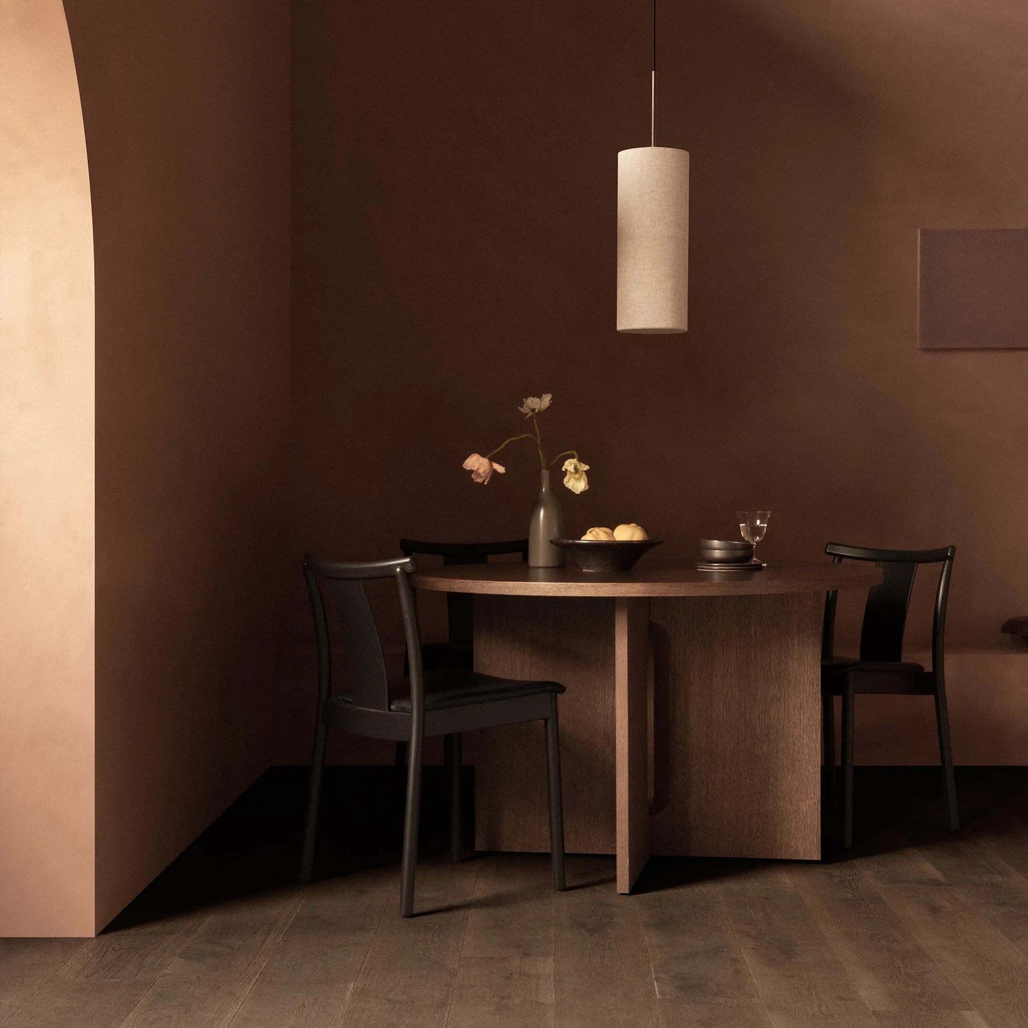 Androgyne Dining Table Ø120 cm Dark Stained Oak - 13