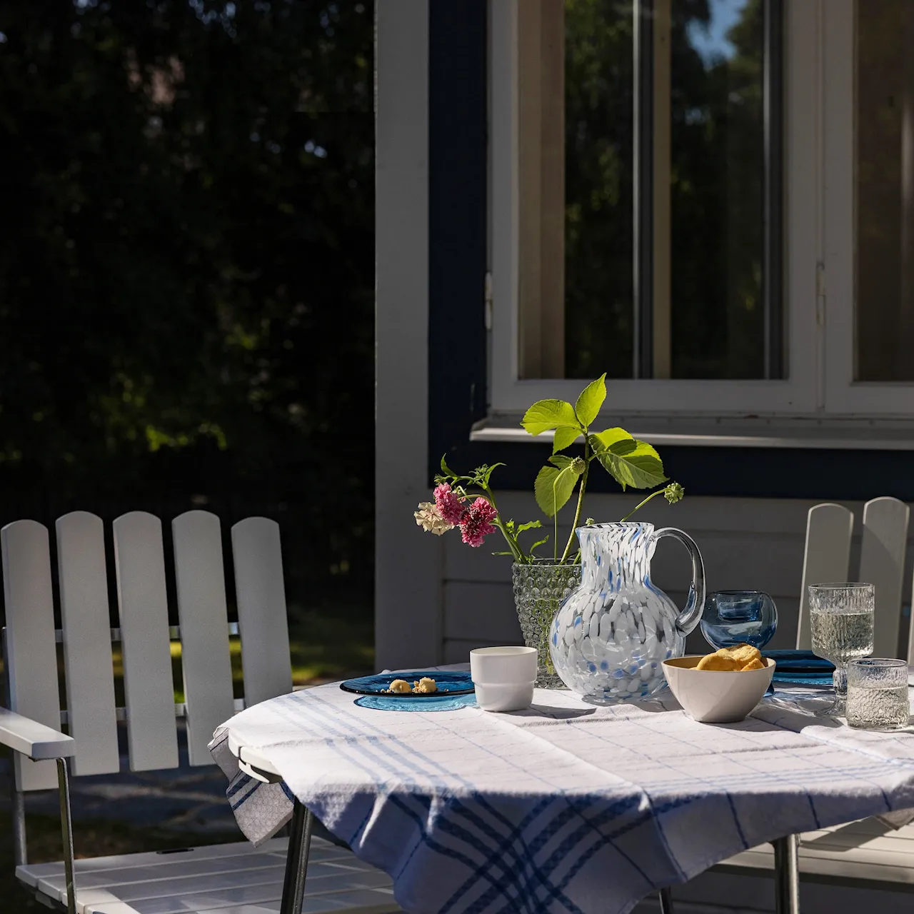 The classic series - 9A Table & 4 pcs A2 Armchairs White lacquered Oak