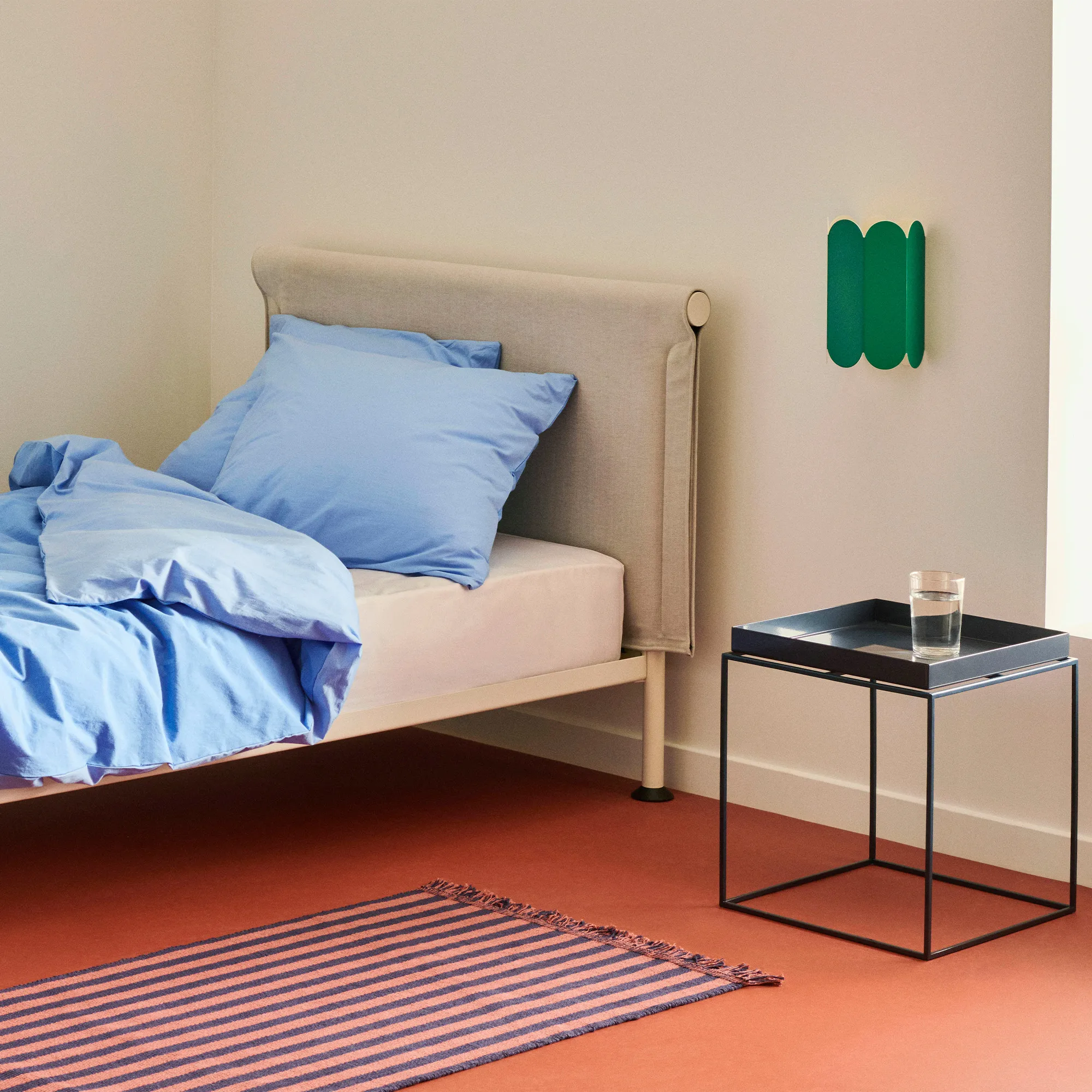 Tray Coffee Table 60 x 60 cm - 19