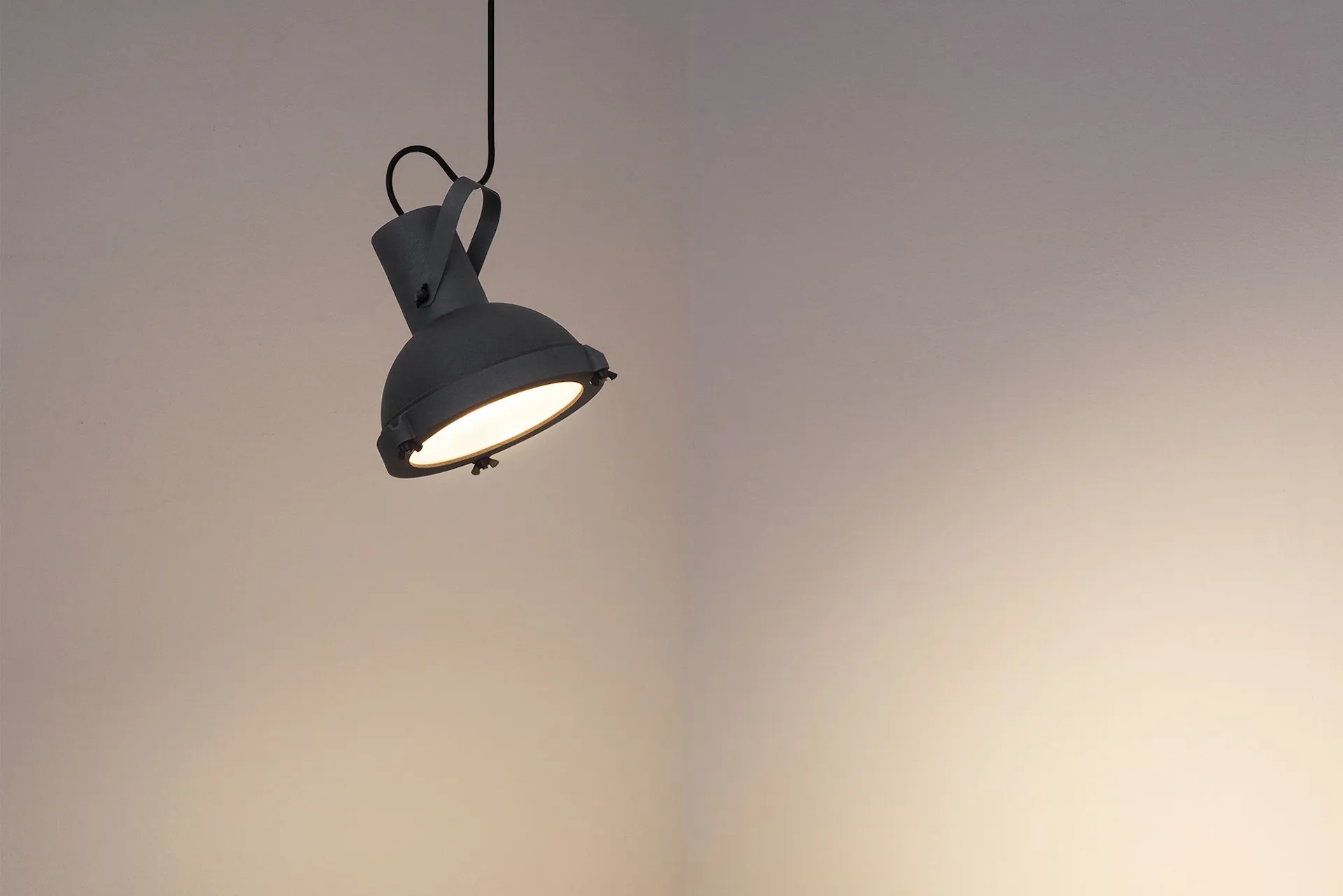 Projecteur 165 Pendant - Nemo Lighting - Le Corbusier - NO GA