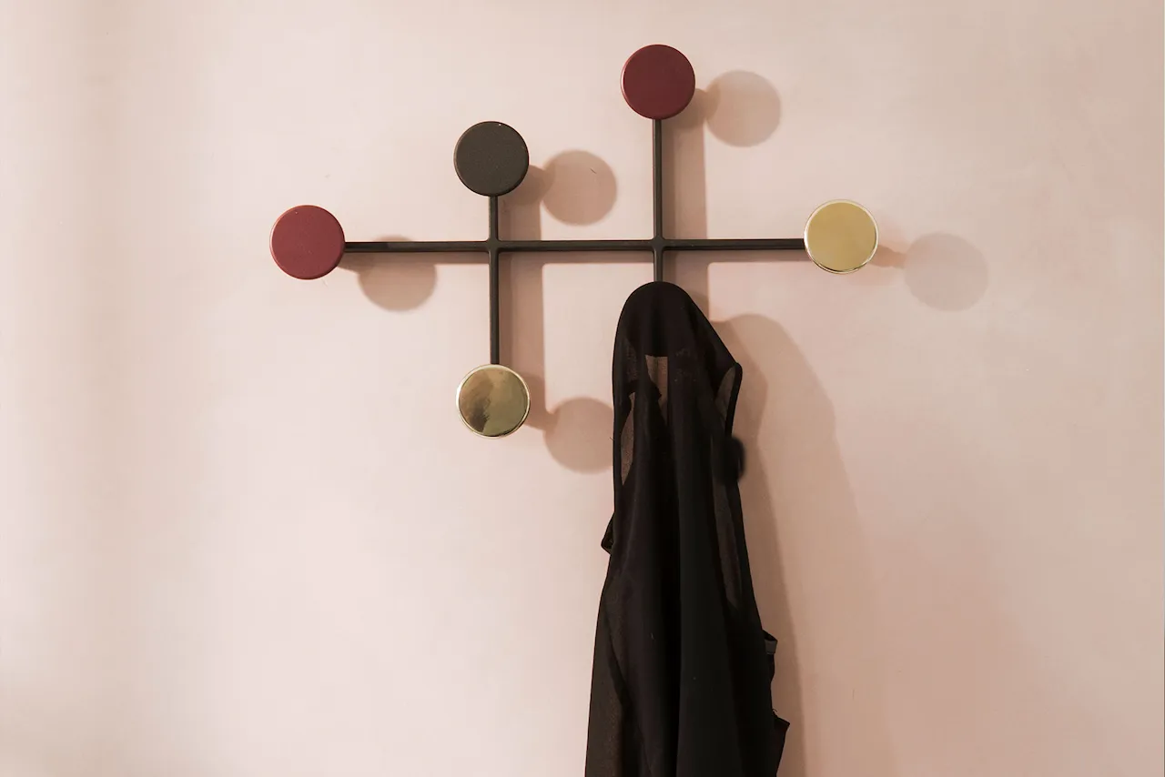 Afteroom Coat Hanger