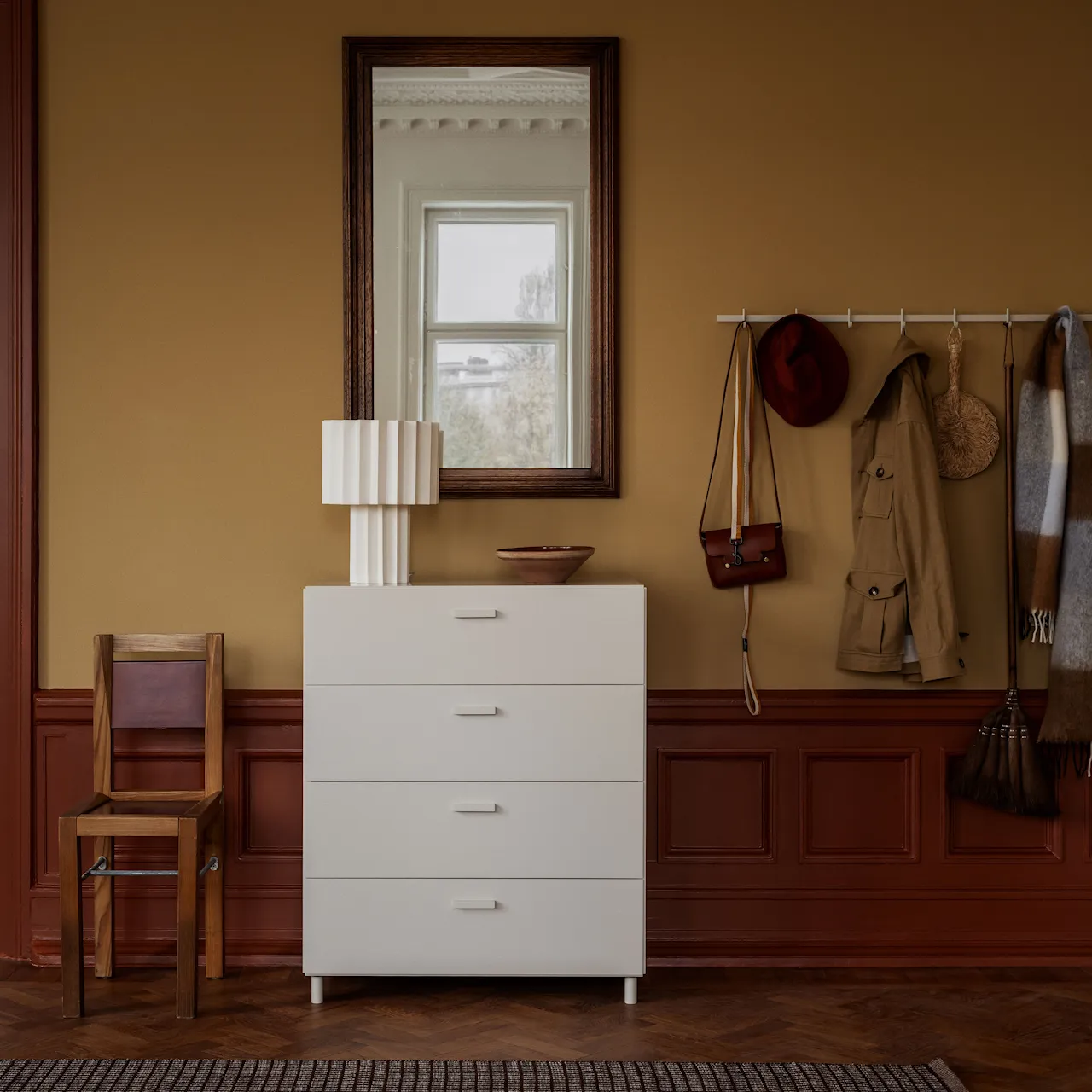 Relief Chest of Drawers Wide Legs
