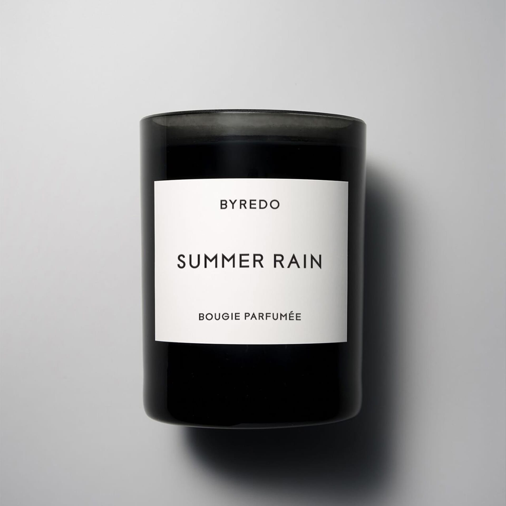 Kjøp Summer Rain Candle fra Byredo | Nordiska Galleriet