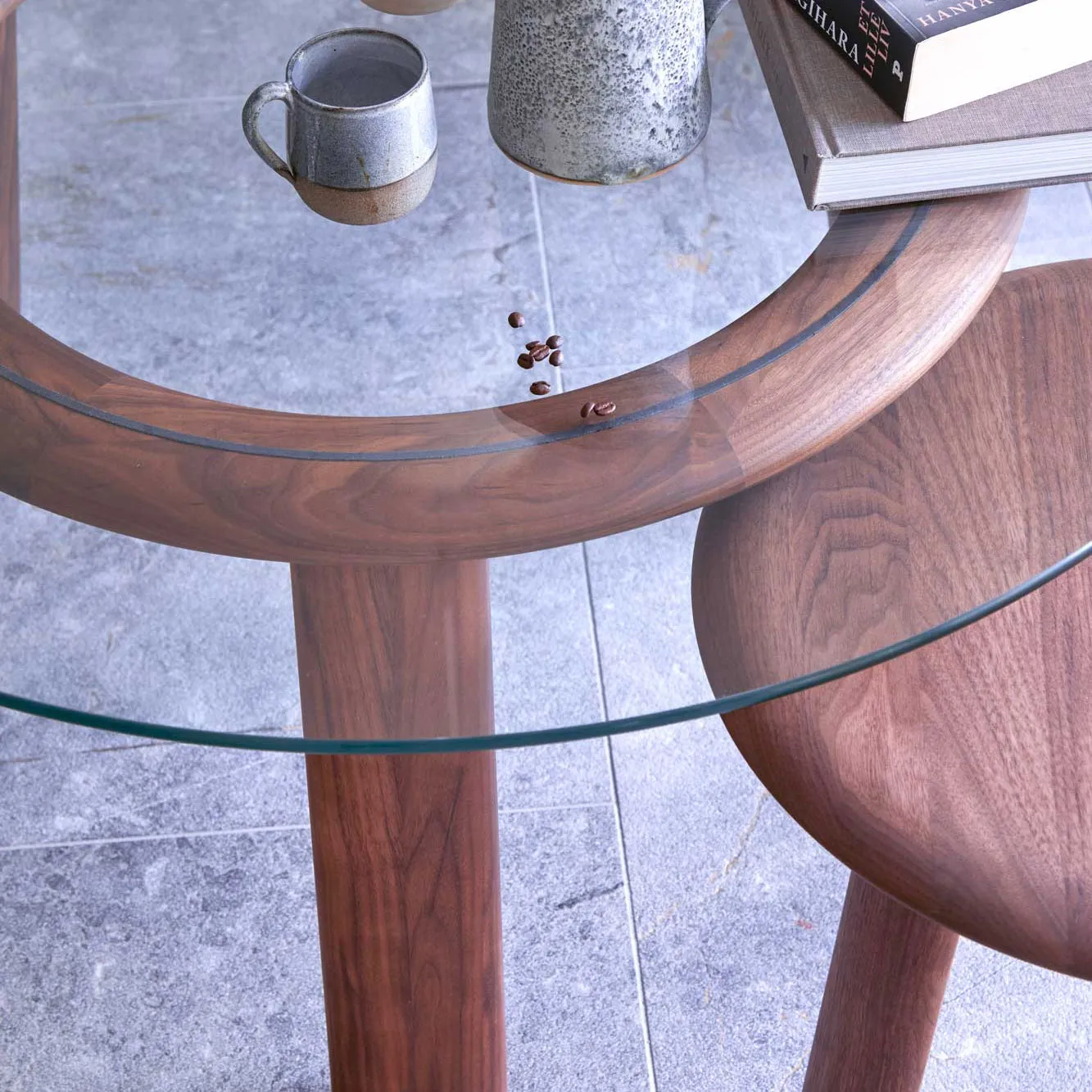 AK 650 Loop Glass coffee table - 3