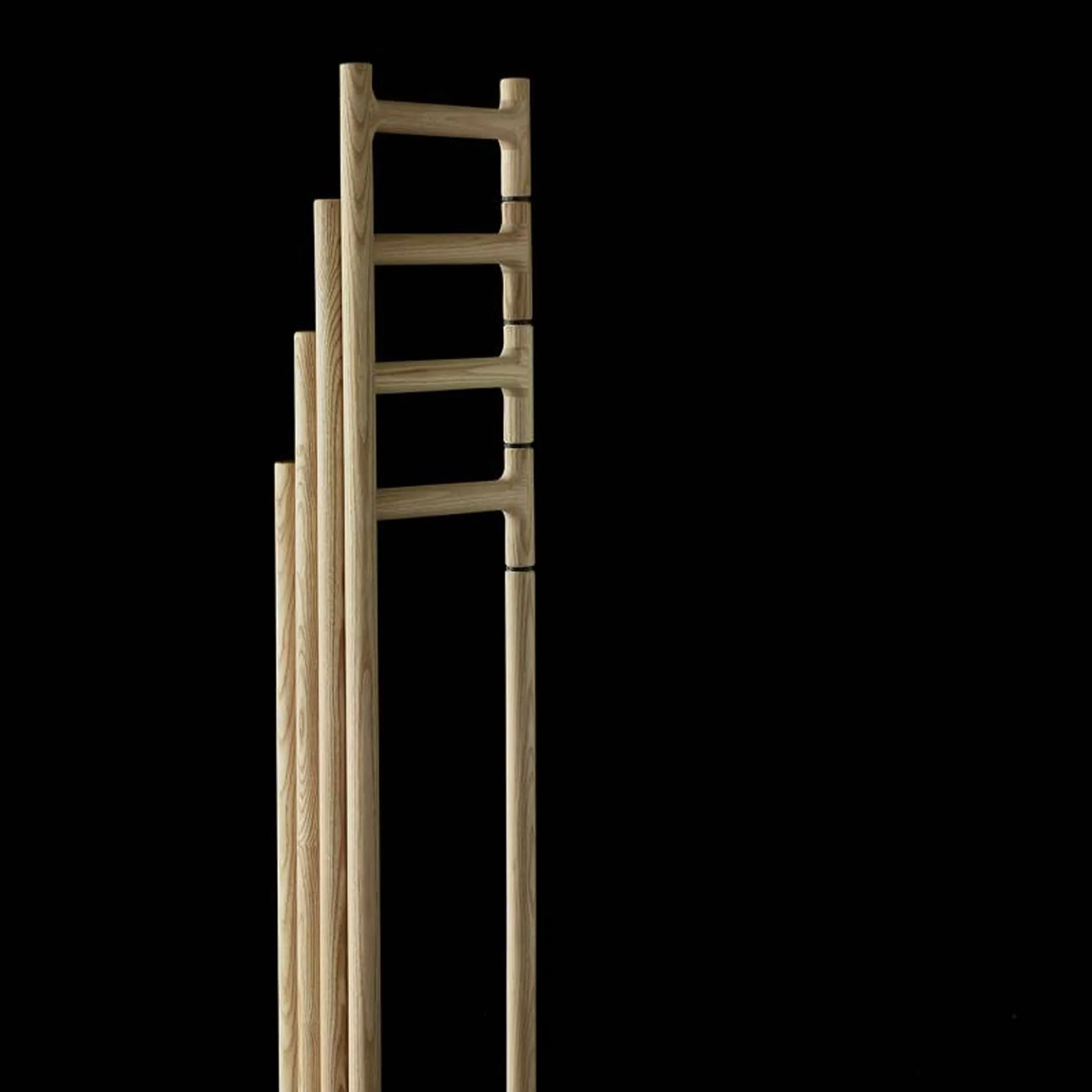 image 4 of 7